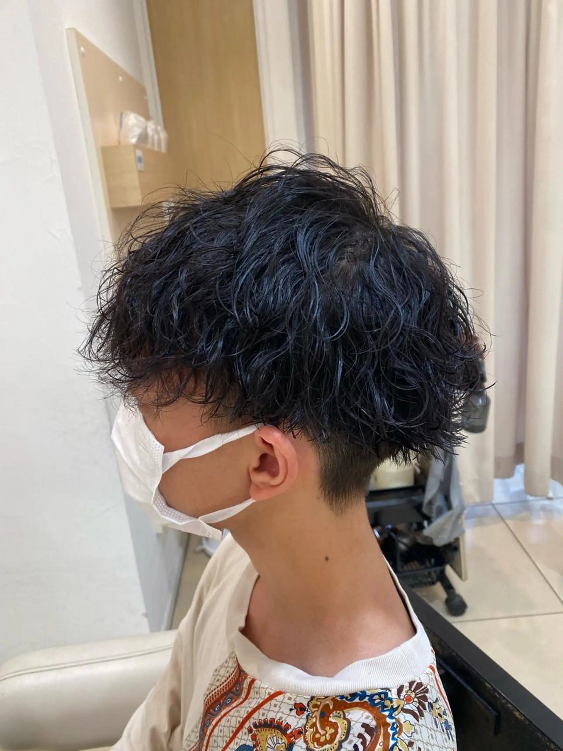 ショート パーマ メンズ カット パーマ メンズ特化型美容師 栗山勇人のヘアスタイル