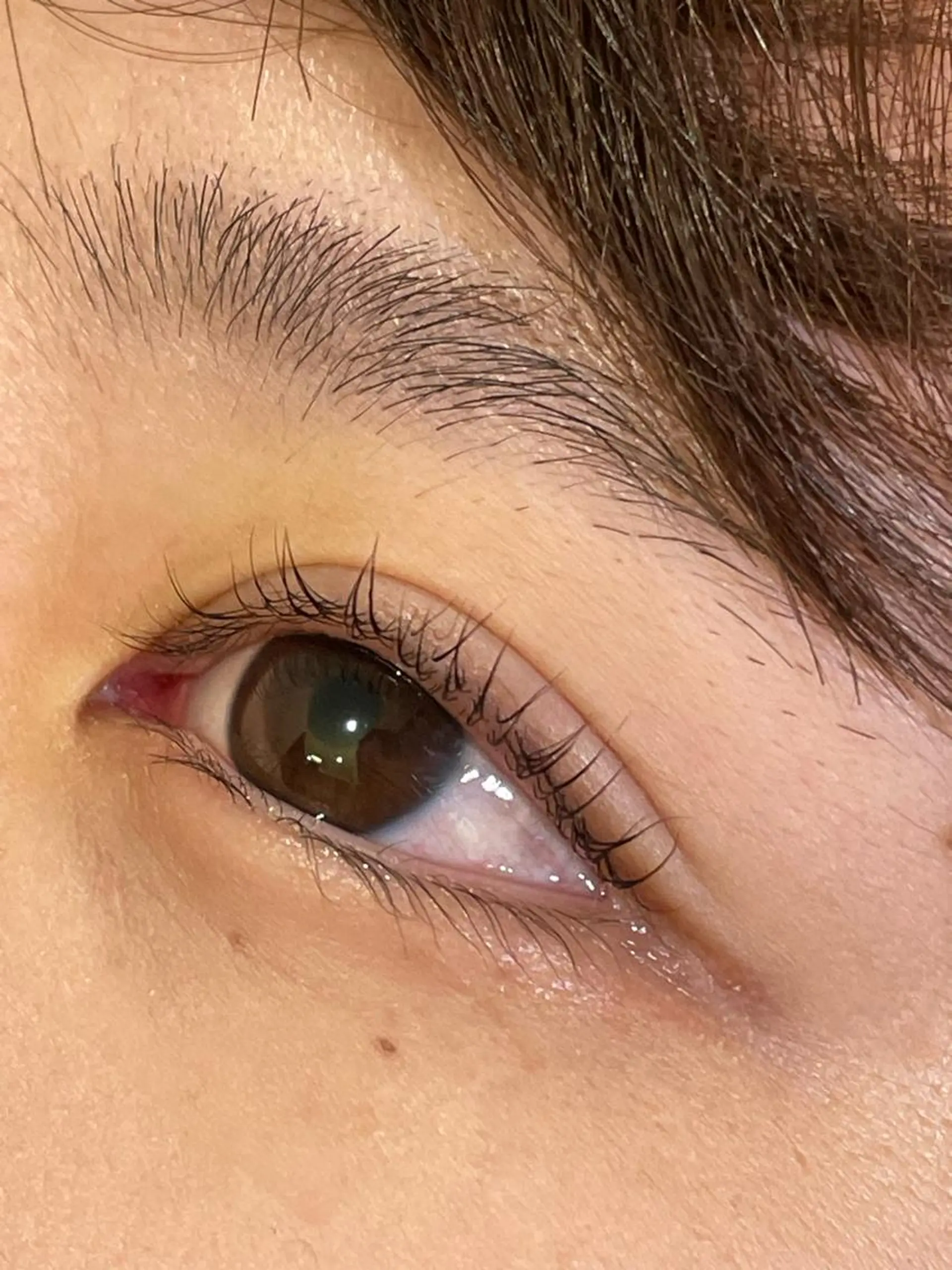 マツエク・マツパ cure所属・井上 真里奈のヘアスタイル