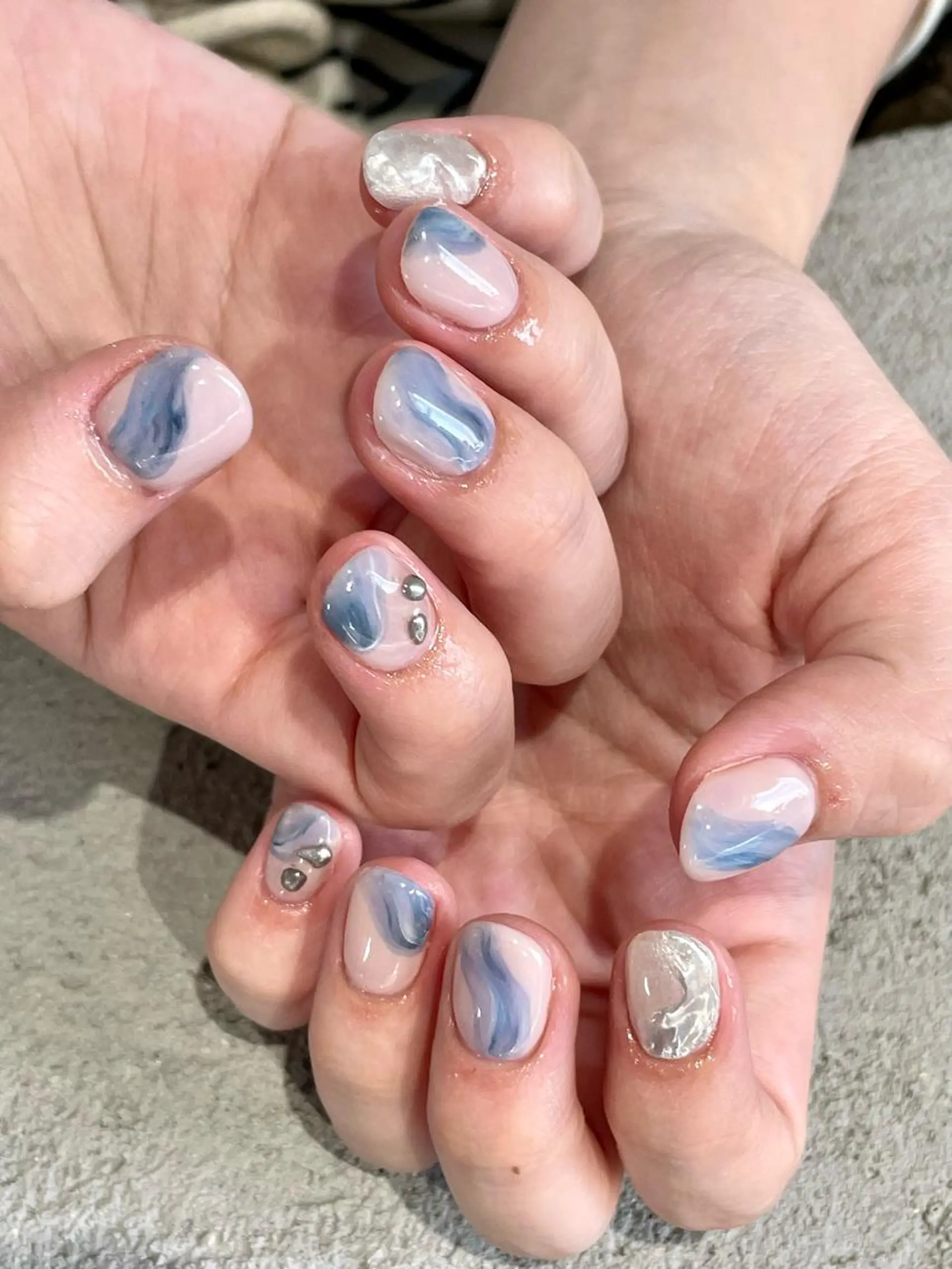 ショート m kaori𓃟のネイルデザイン