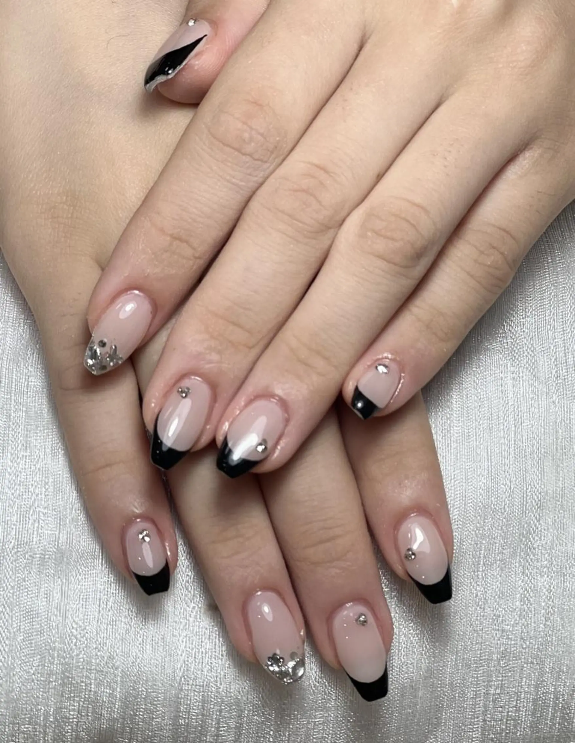 ネイル ハンドネイル ハンドケア DEMAIN- 🌹のネイルデザイン