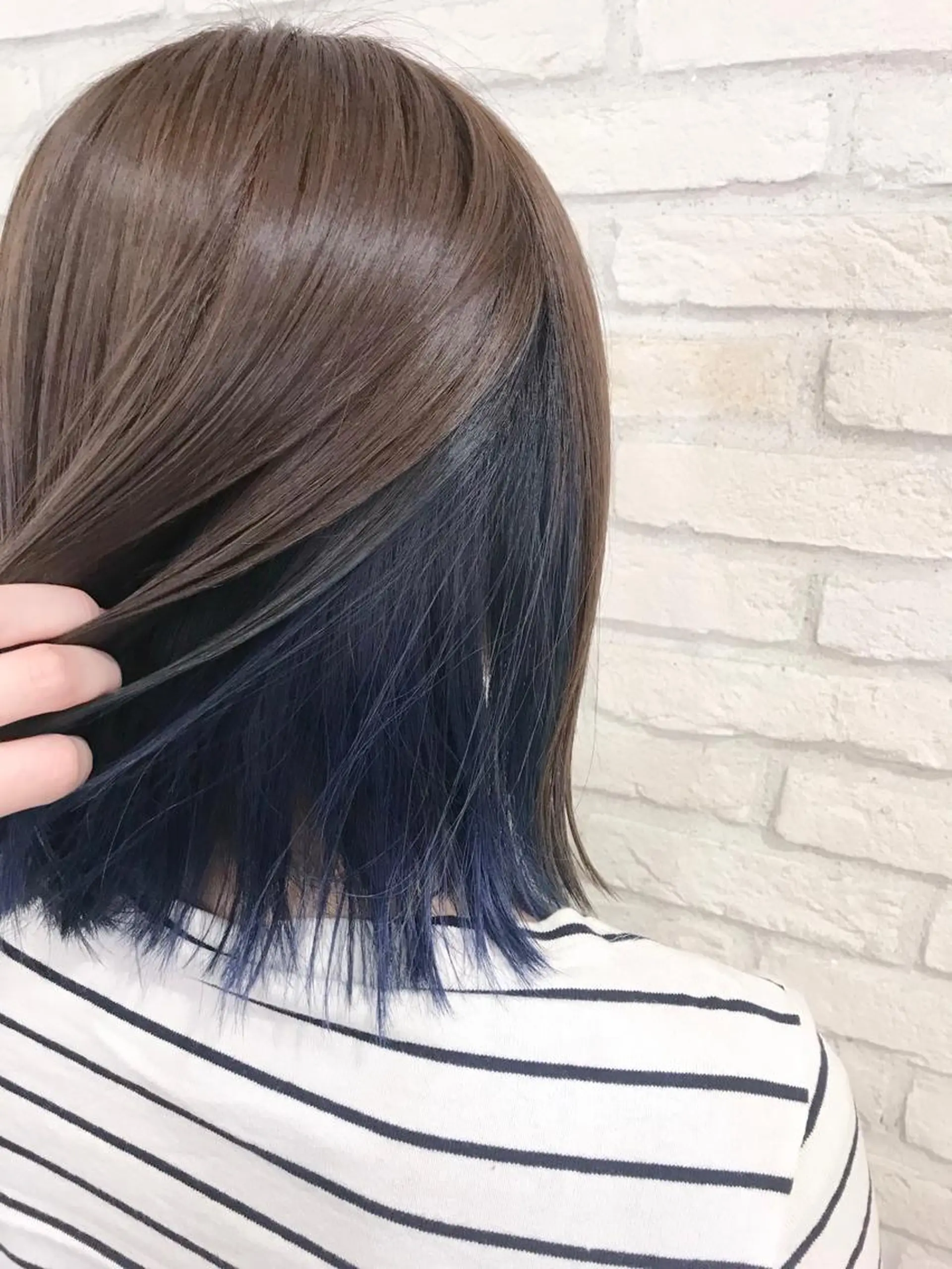 ミディアム カラー ブリーチ ブルーカラー インナーカラー 横浜🍒ルーツカラー エクステ／RIEのヘアスタイル