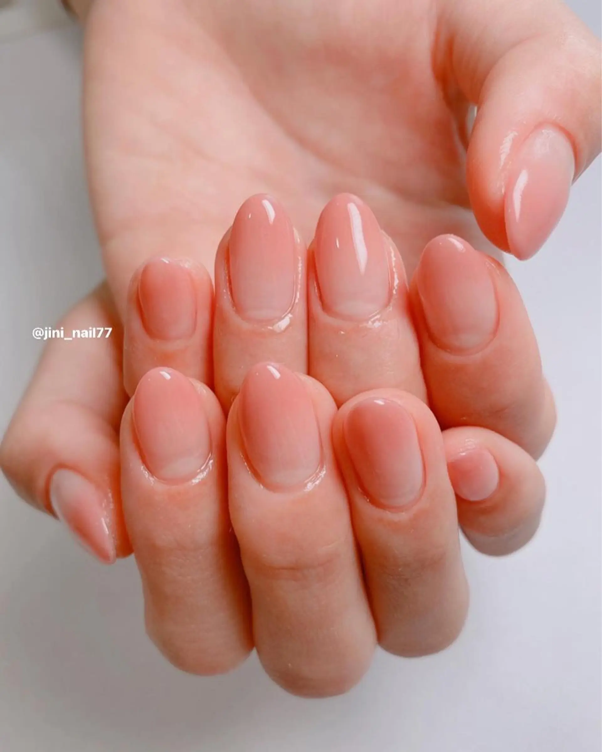 ネイル JINI NAIL所属・ジニ ネイルのネイルデザイン