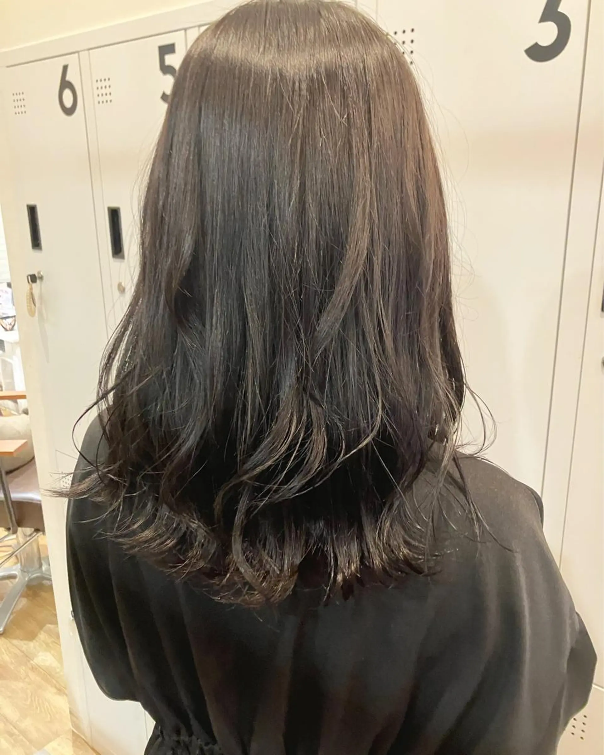 ミディアム カラー mai /attraのヘアスタイル
