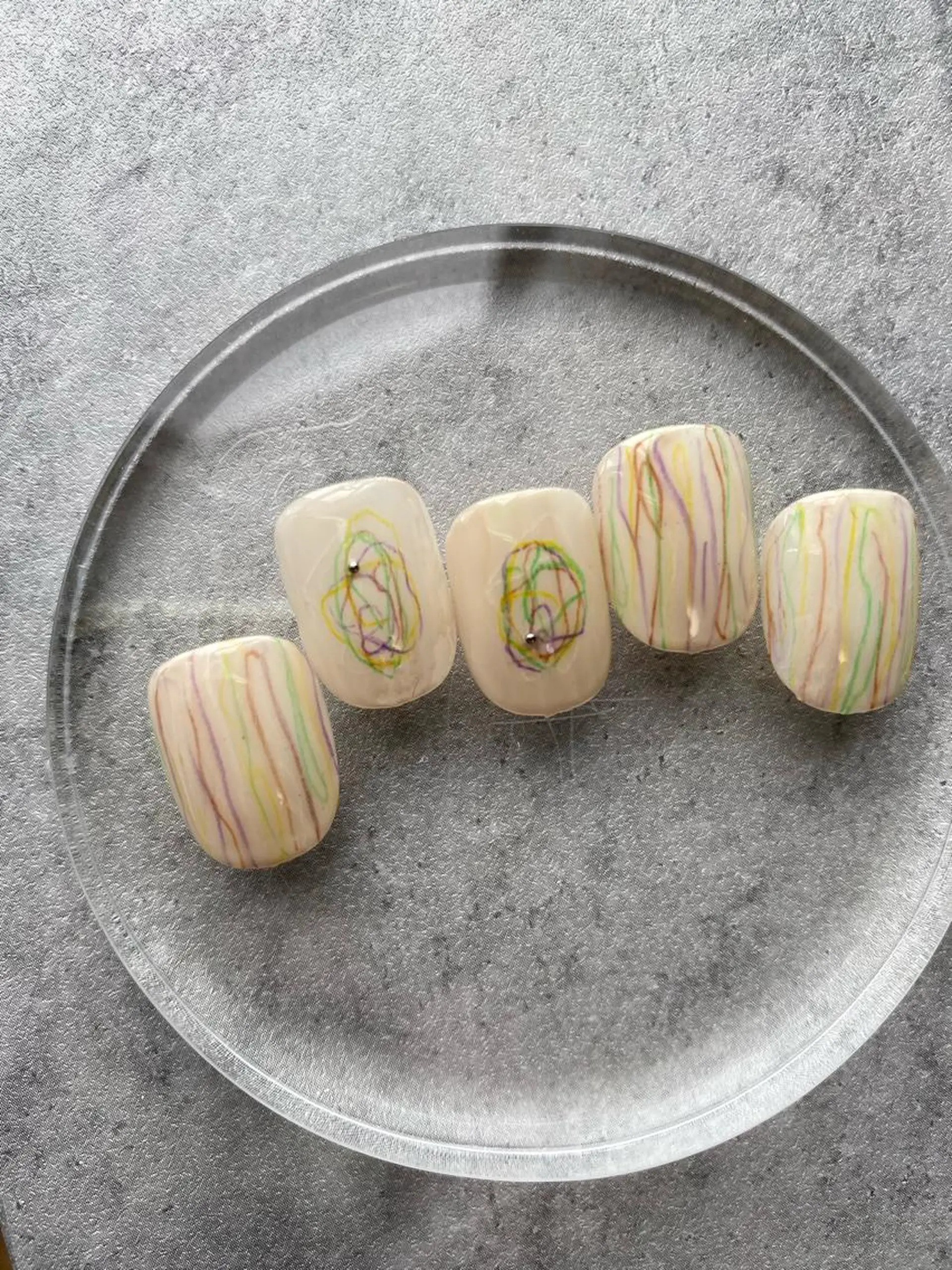 ネイル シンプルネイル ハンドネイル 草加ニュアンスネイル 🌚hersのネイルデザイン