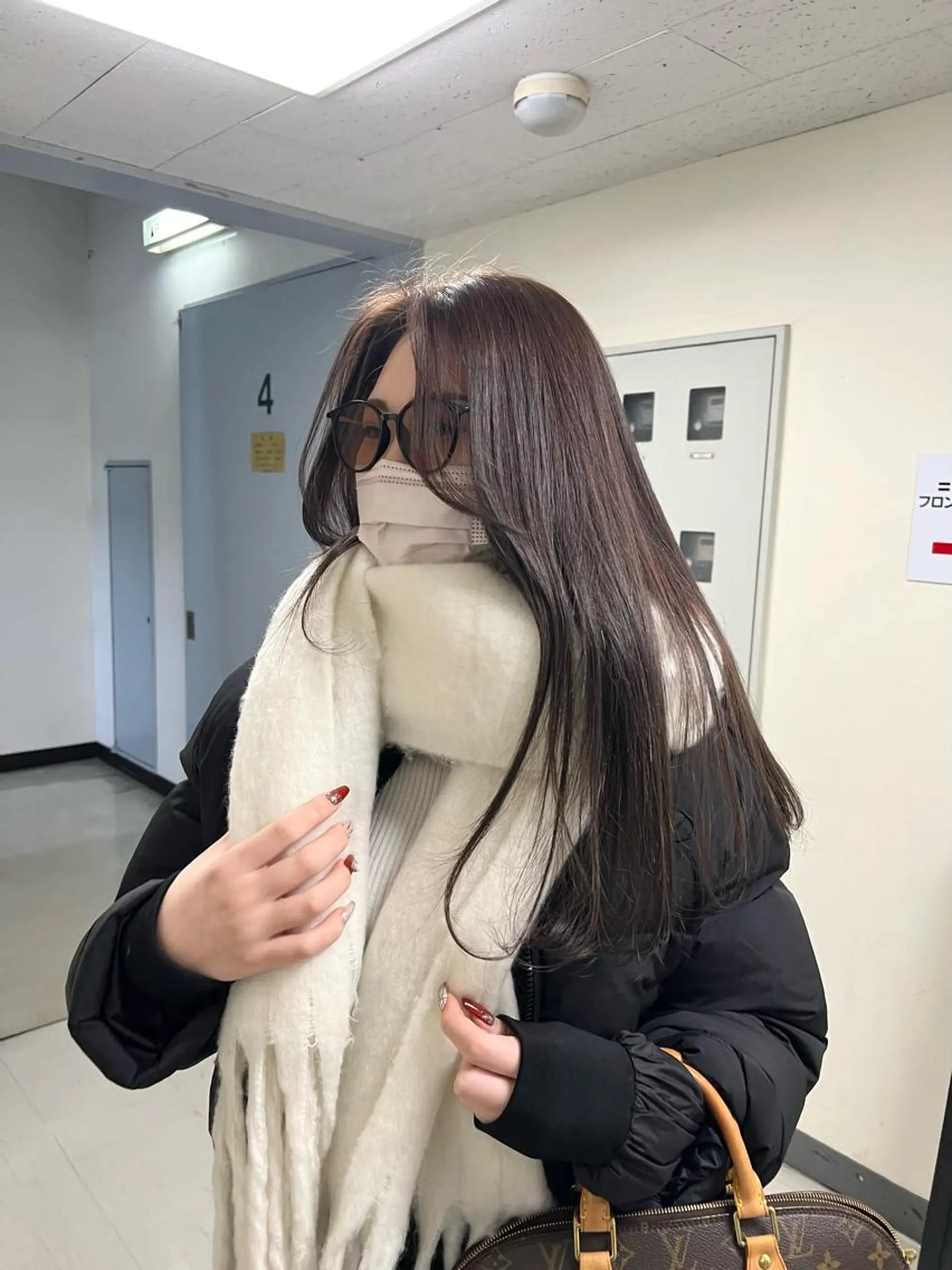 ロング カラー ヘアアレンジ 🤍layer🤍 リナのヘアスタイル