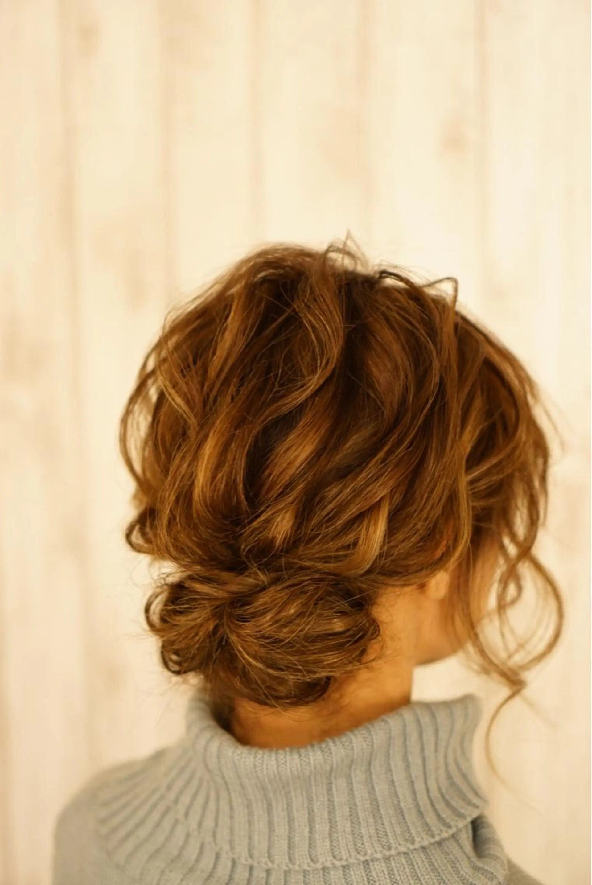 ショート カラー ヘアアレンジ お団子ヘア ヘアセット hair make  Lucciのヘアスタイル