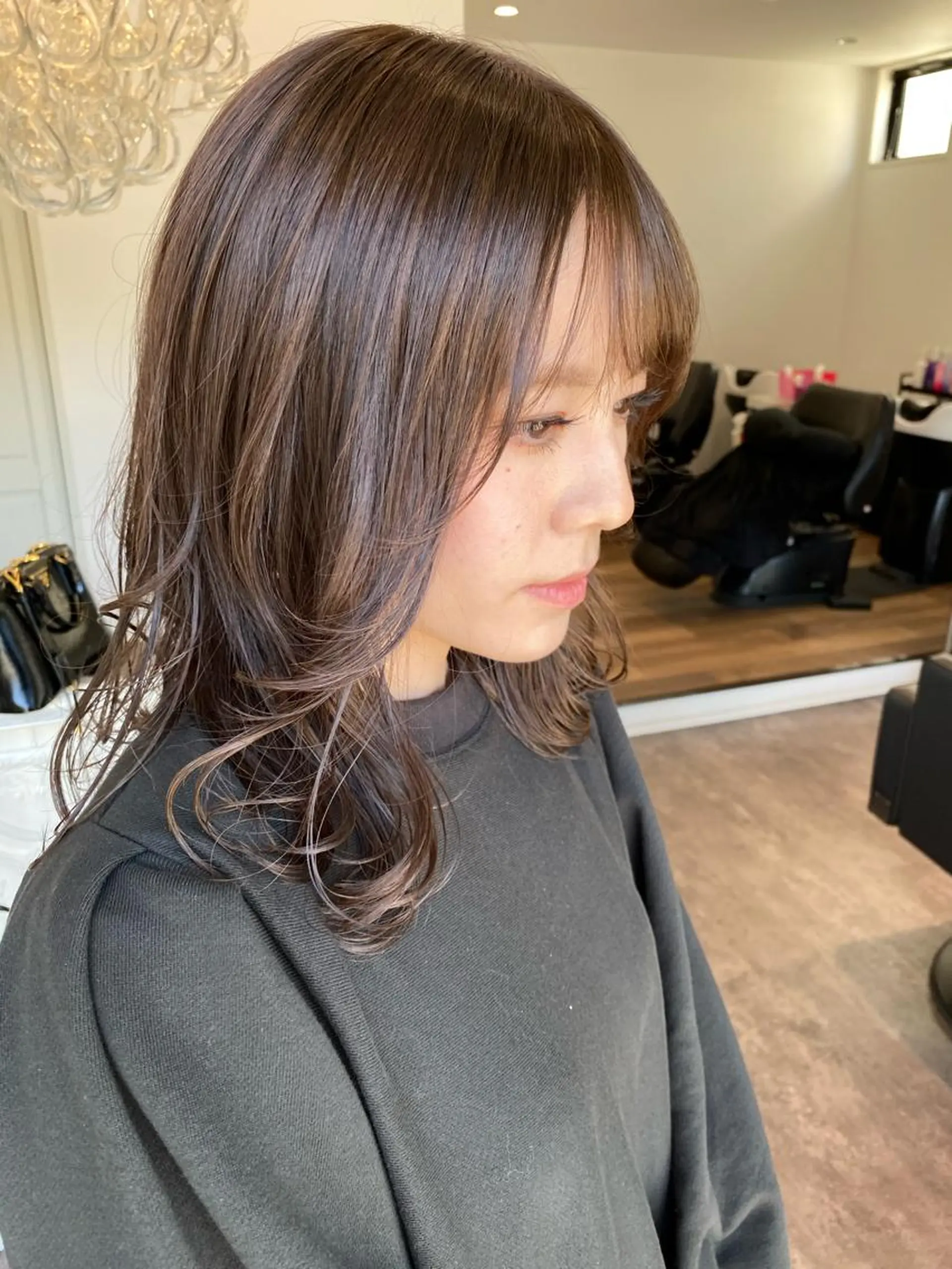 セミロング カラー ヨシンモリ 韓国風ヘア カット ヘアカラー トリートメント 成松 勇治のヘアスタイル