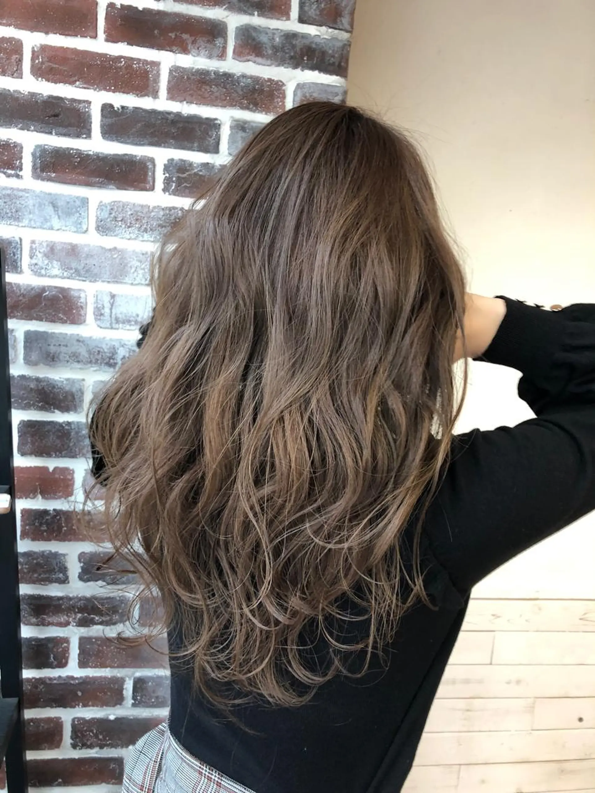 ロング カラー ヘアカラー トリートメント 木下大地 HAIR  Oneのヘアスタイル