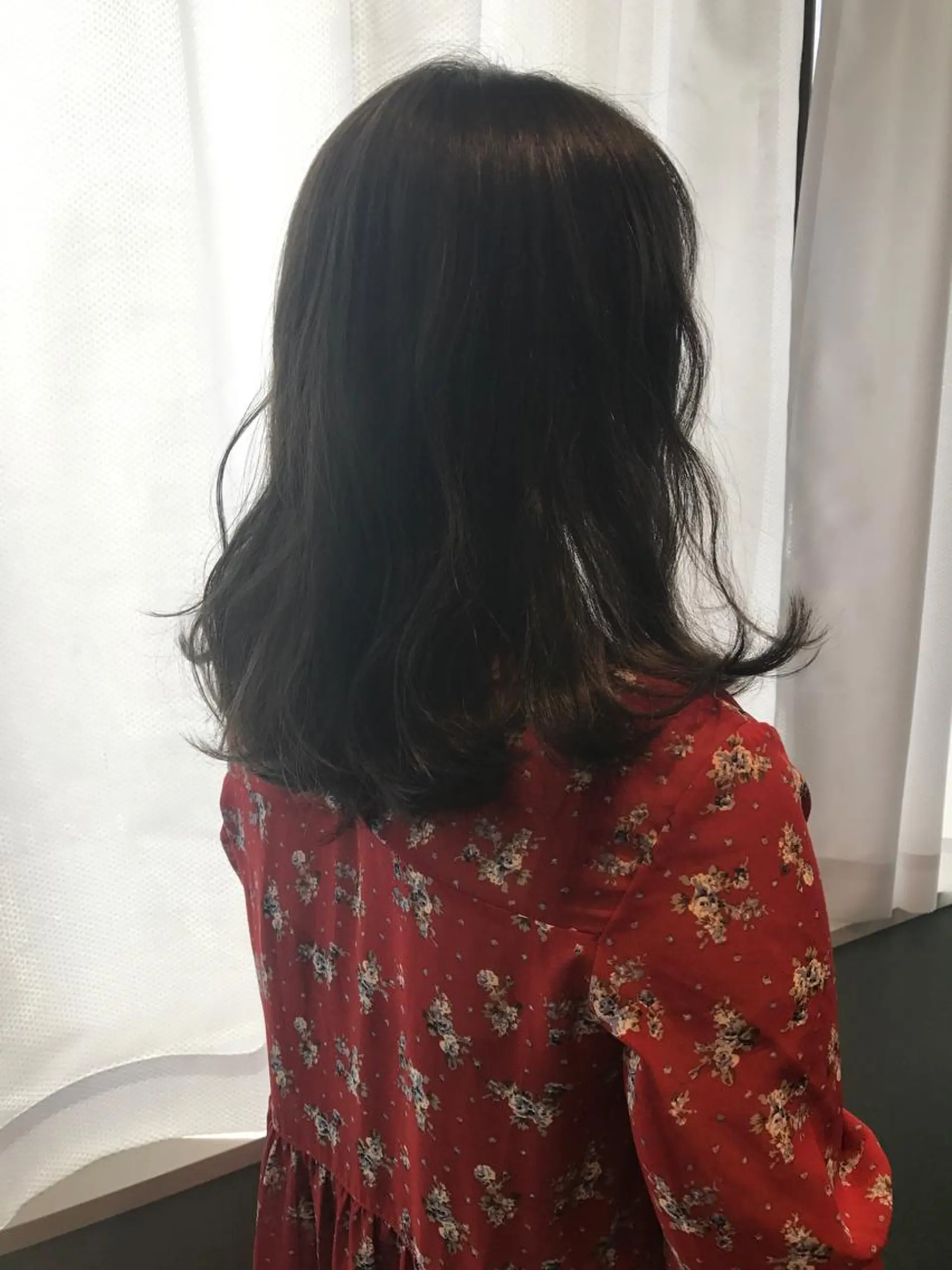 ミディアム カラー ヤマナカ エリカのヘアスタイル