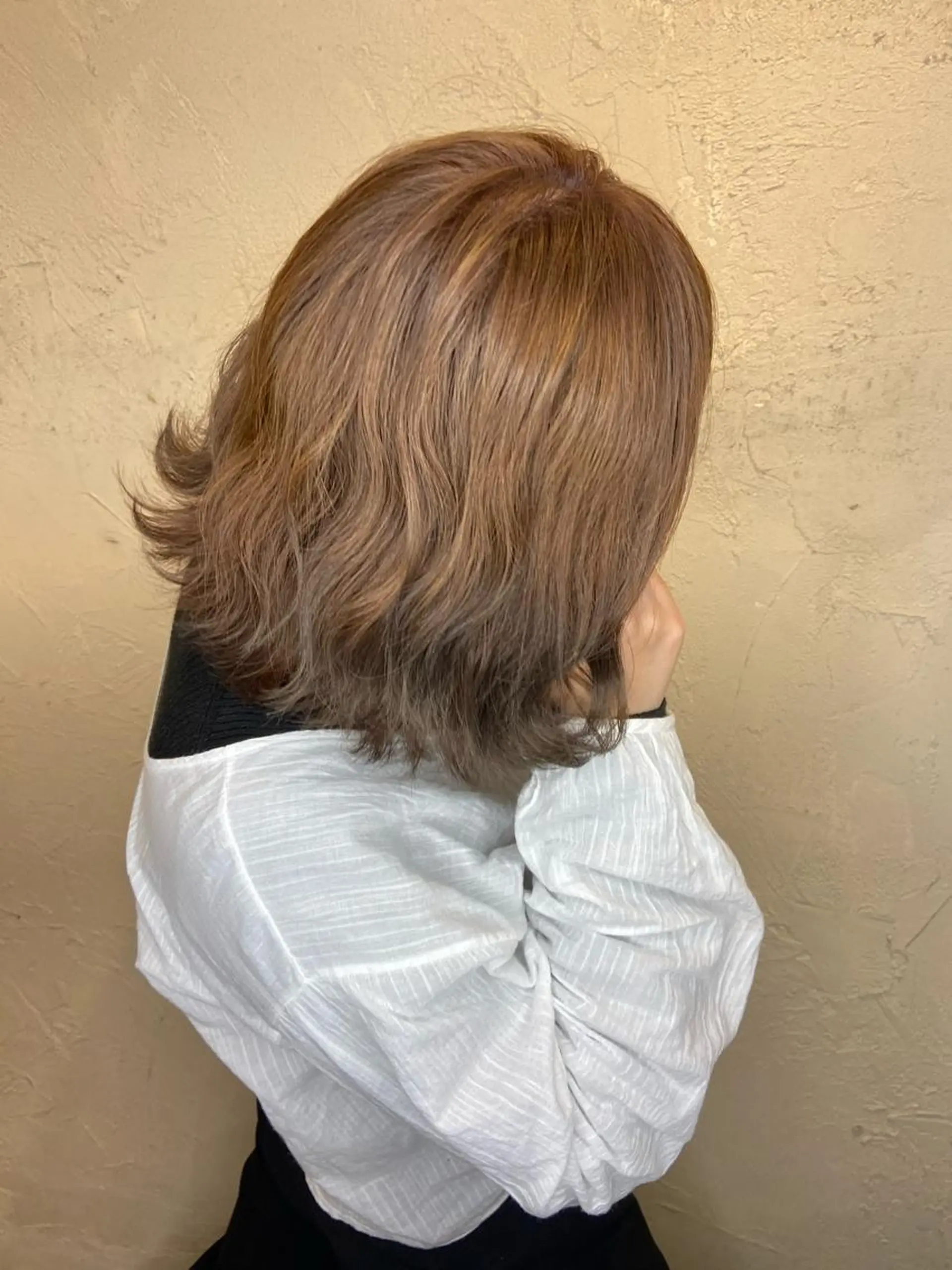 ミディアム カラー 馬場 瑞穂のヘアスタイル
