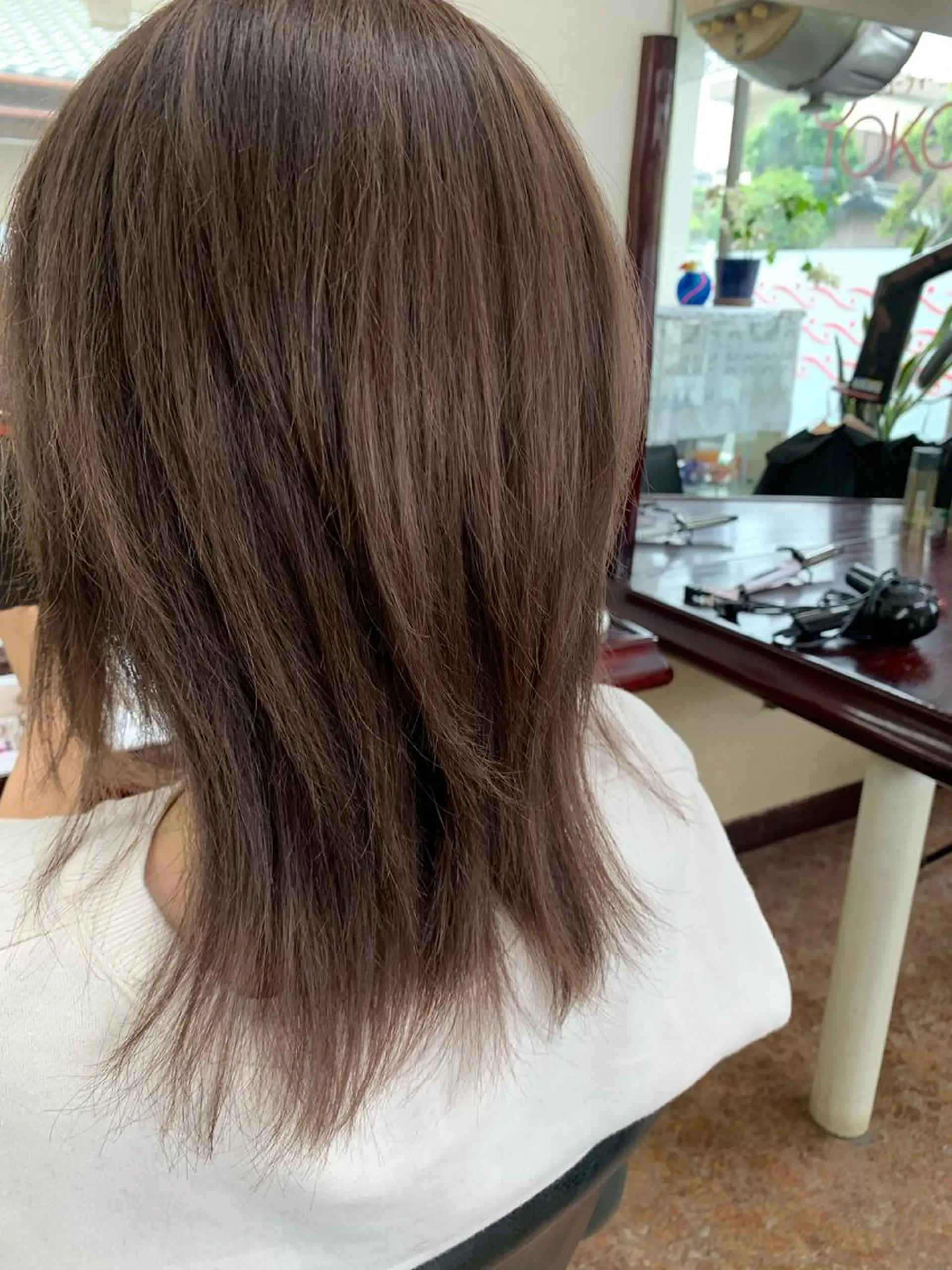 ミディアム カラー ブリーチ グレージュ 後藤 弓佳のヘアスタイル