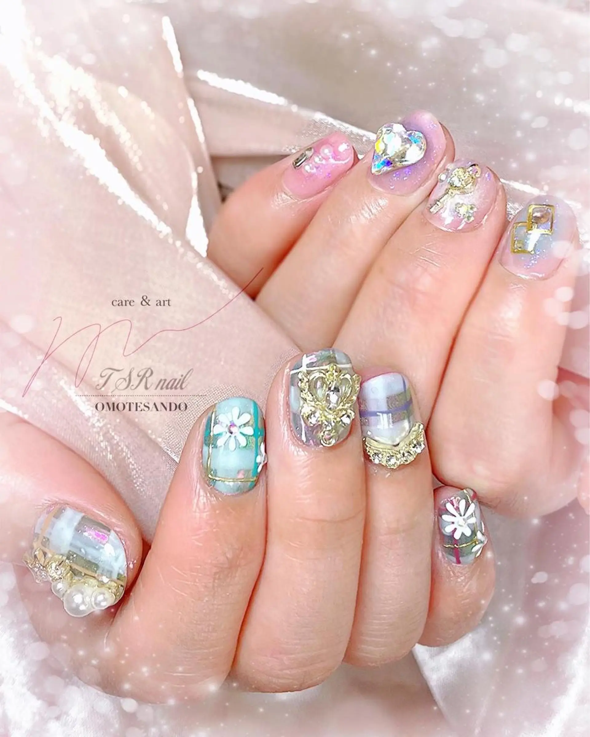 ネイル チークネイル ハート マグネットネイル パステルネイル ハンドネイル ハンドケア 爪咲 りり花のネイルデザイン