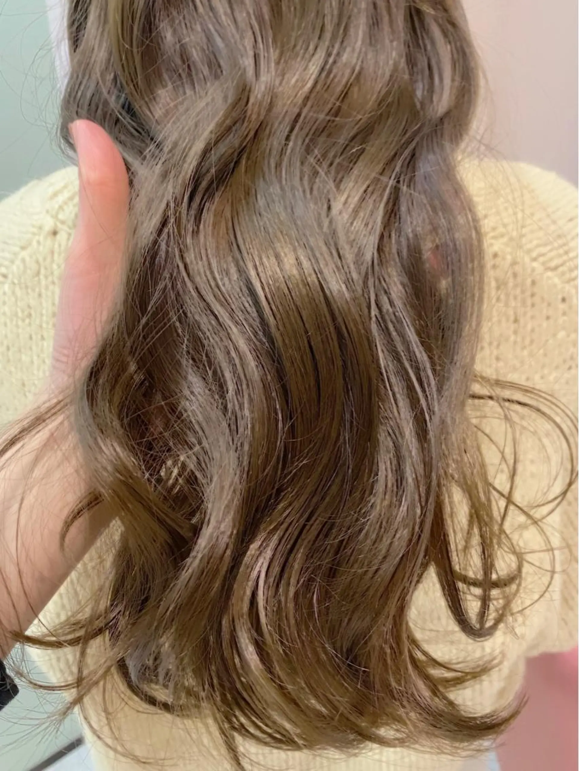 ロング カラー ブリーチ 透明感カラー ブリーチなしカラー 艶髪/モテヘア🎀 MIHOのヘアスタイル