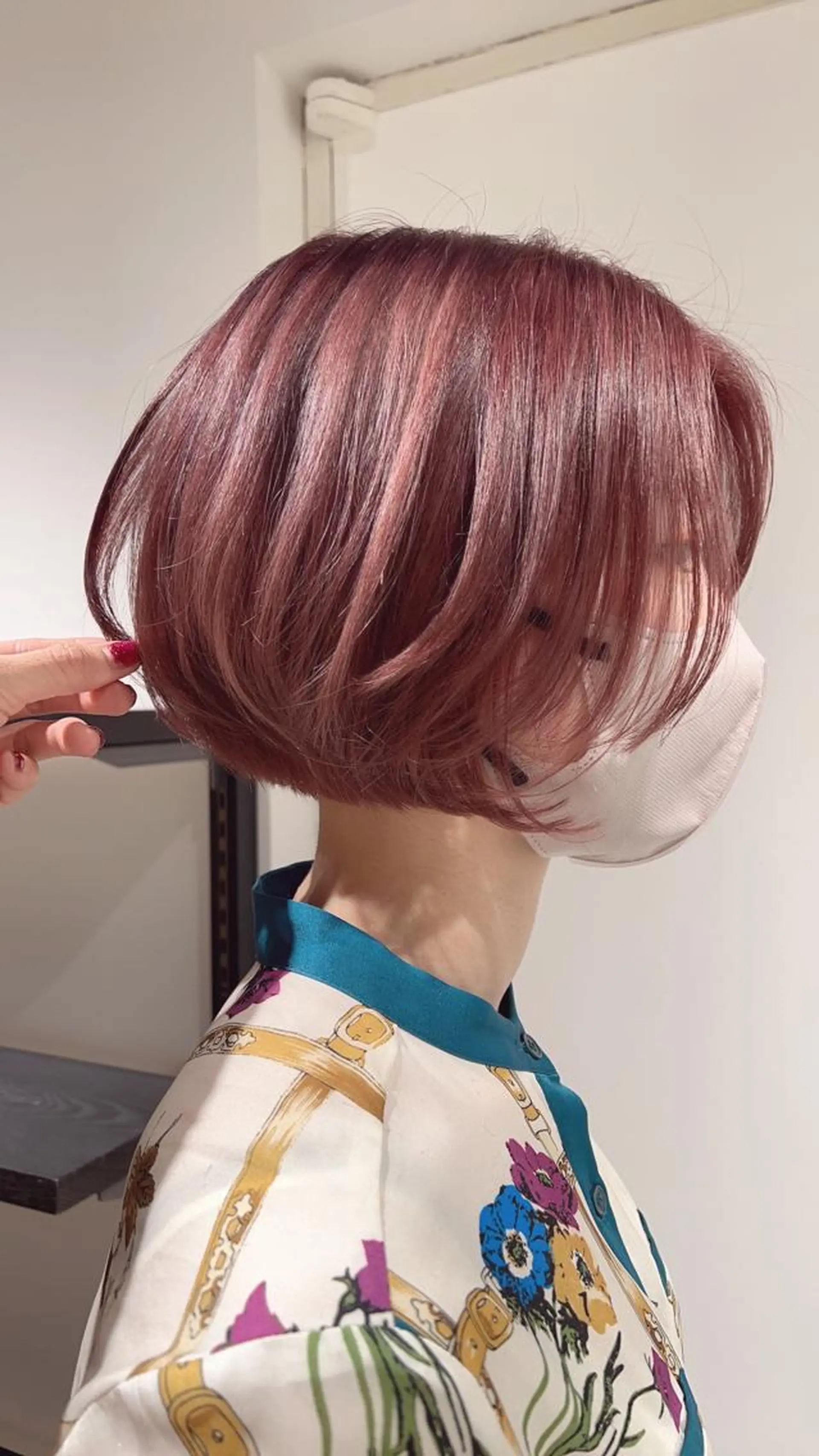 ショート カラー ショートボブ ブリーチ ピンクカラー ボブ ショートヘア カット ヘアカラー トリートメント GO TODAY  SHAIRE  SALON   渋谷モディ所属・スキバサミを使わない カット🌼唯🌼のヘアスタイル