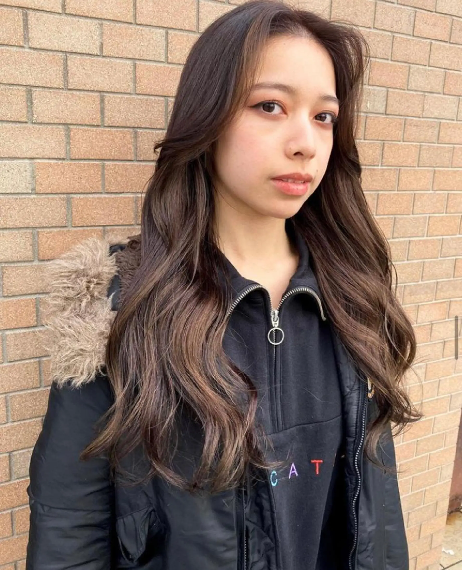 ロング カラー デザインカラー インナーカラー icie所属・大阪ヴィーガンサロン KANAKOのヘアスタイル