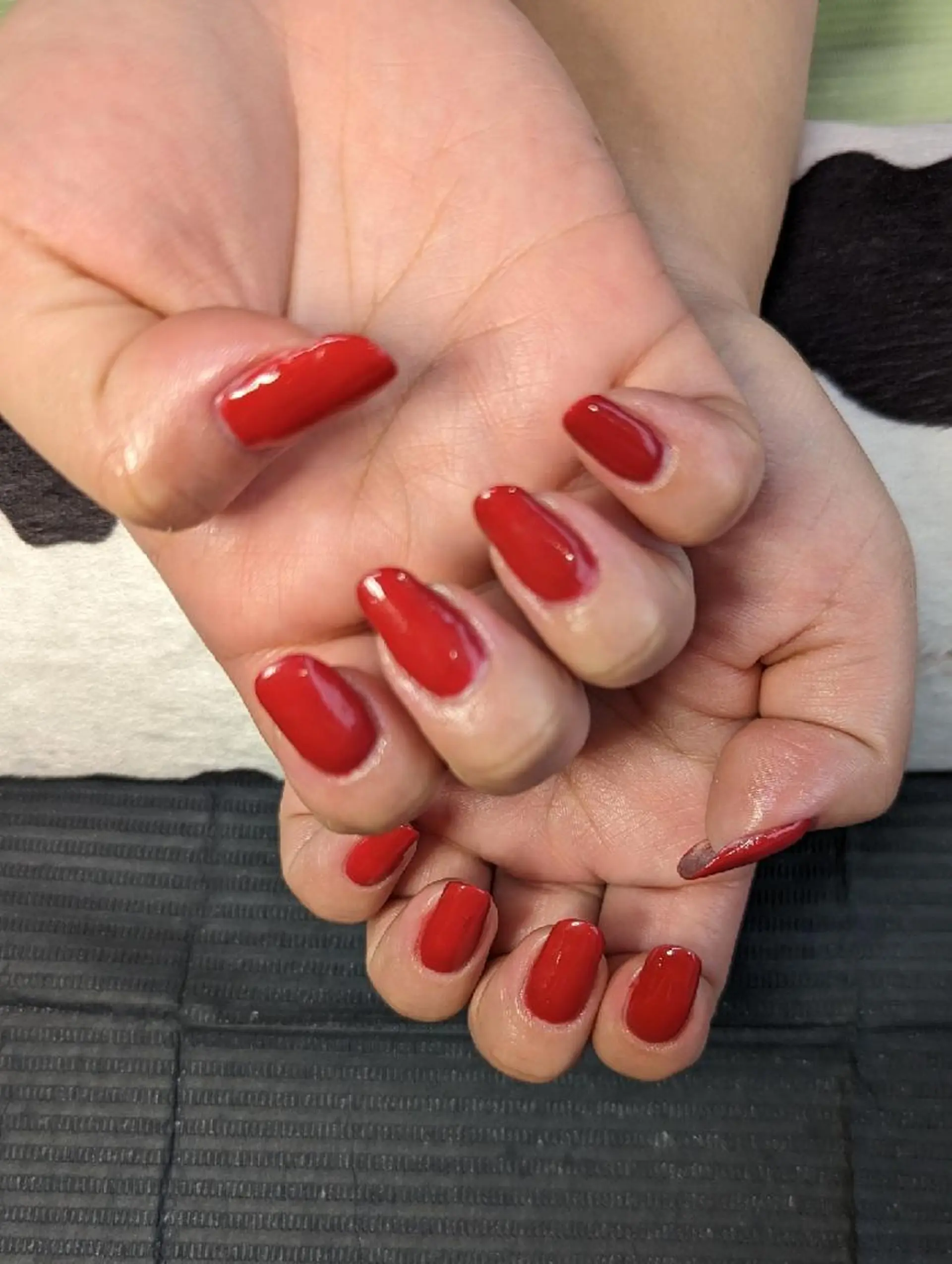 ネイル 赤色 ハンドネイル ✨ameru✨ nailsalonのネイルデザイン