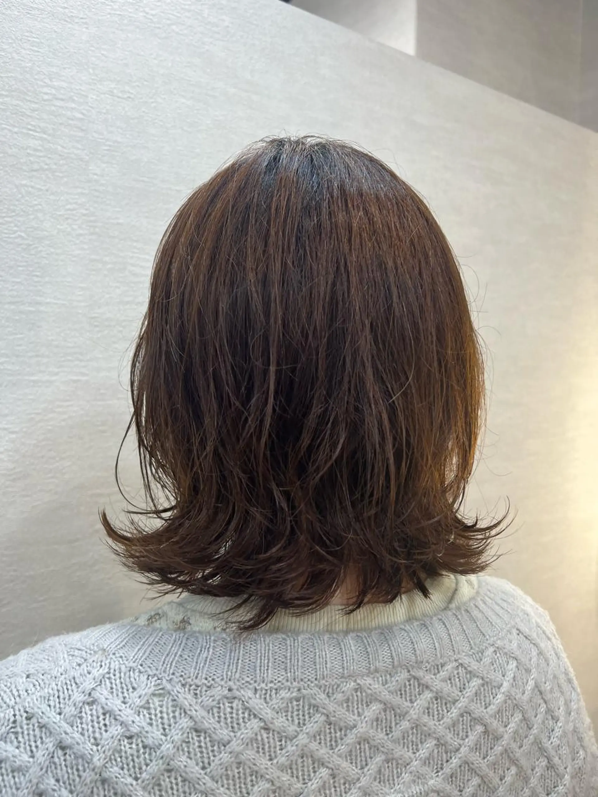 ミディアム ミディアムパーマ くびれヘア 外ハネヘア カット パーマ トリートメント 艶カラー/レイヤー Mio🌸のヘアスタイル