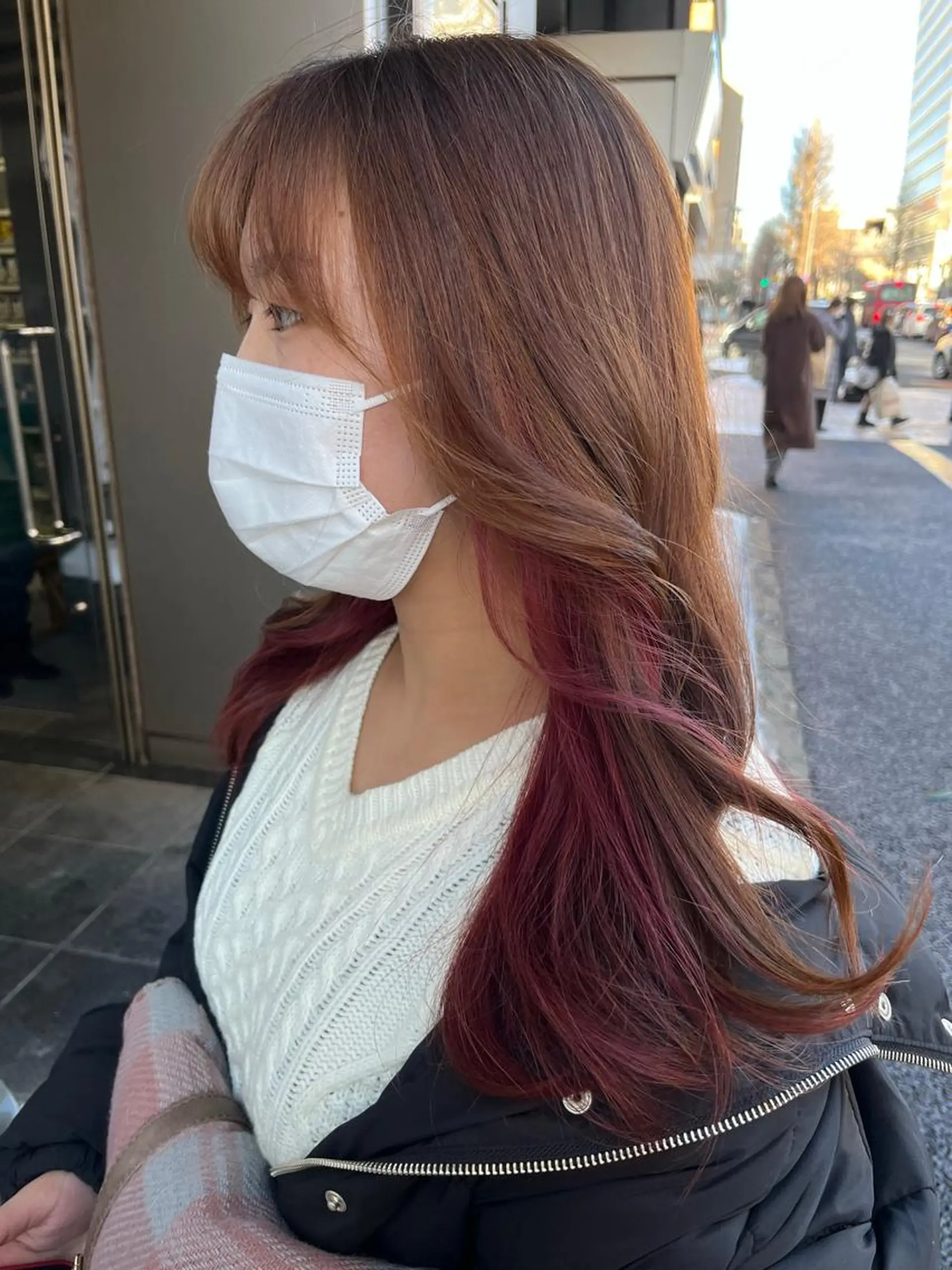 セミロング カラー ピンクカラー KANA🎀韓国 🇰🇷ハイライトのヘアスタイル