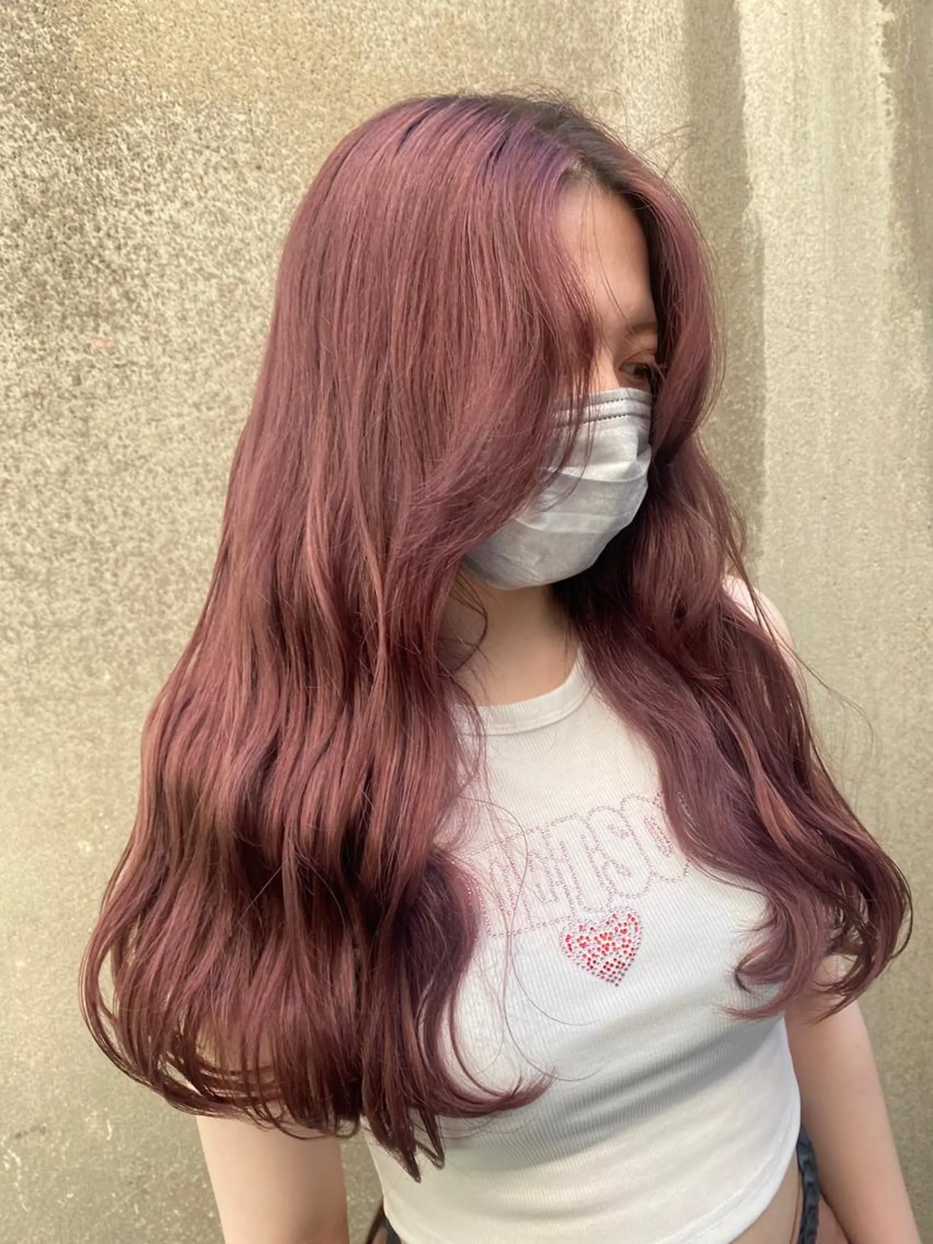 ロング カラー ベージュカラー ピンクカラー ピンクベージュ NATSUKI😸 ‪✂︎‬南森町美容室のヘアスタイル