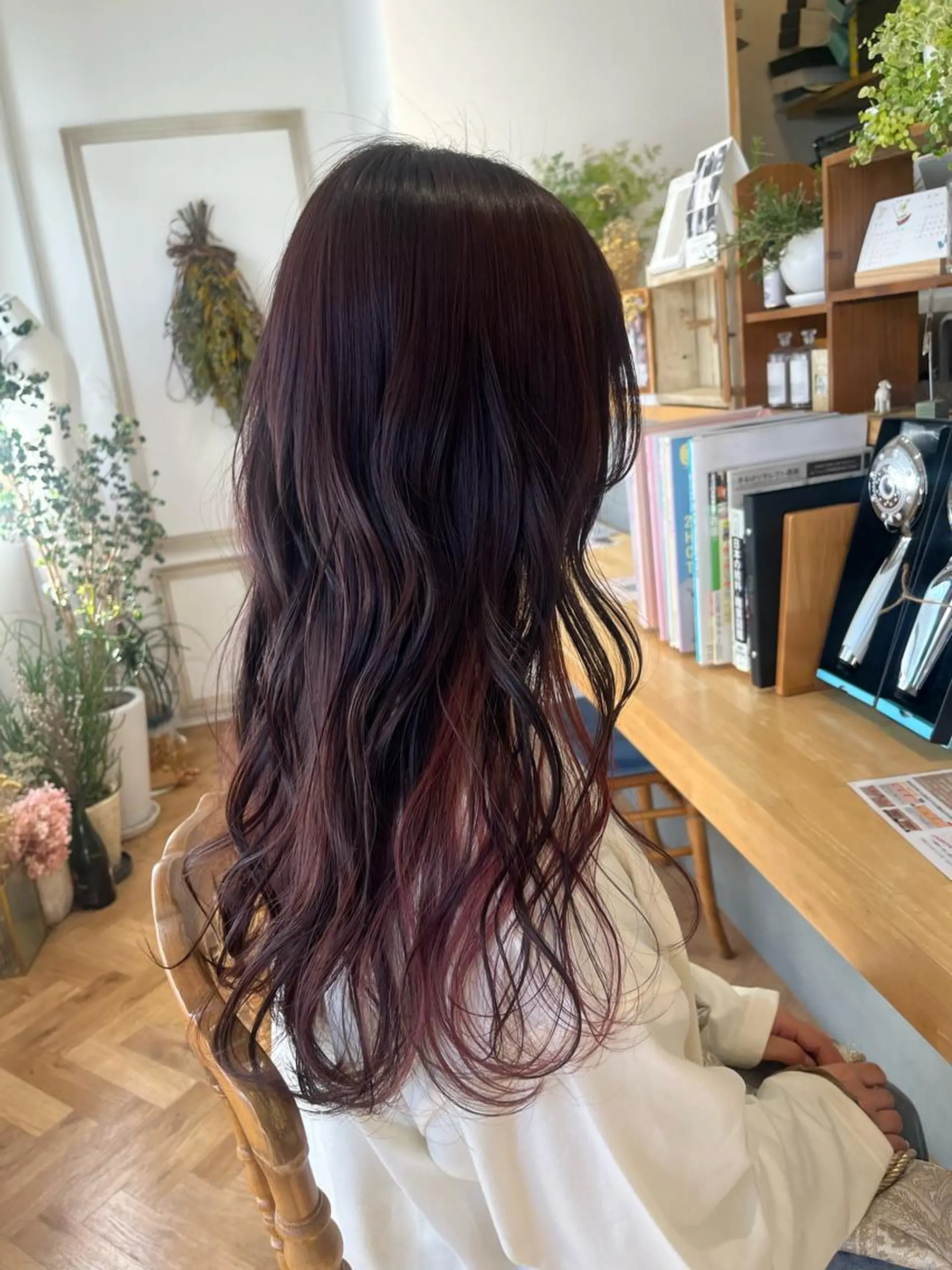 ロング カラー パーマ ヘアアレンジ メンズ キッズ ネイル マツエク・マツパ アイブロウ ヘアカラー merc. 🩵妹尾杏菜のヘアスタイル