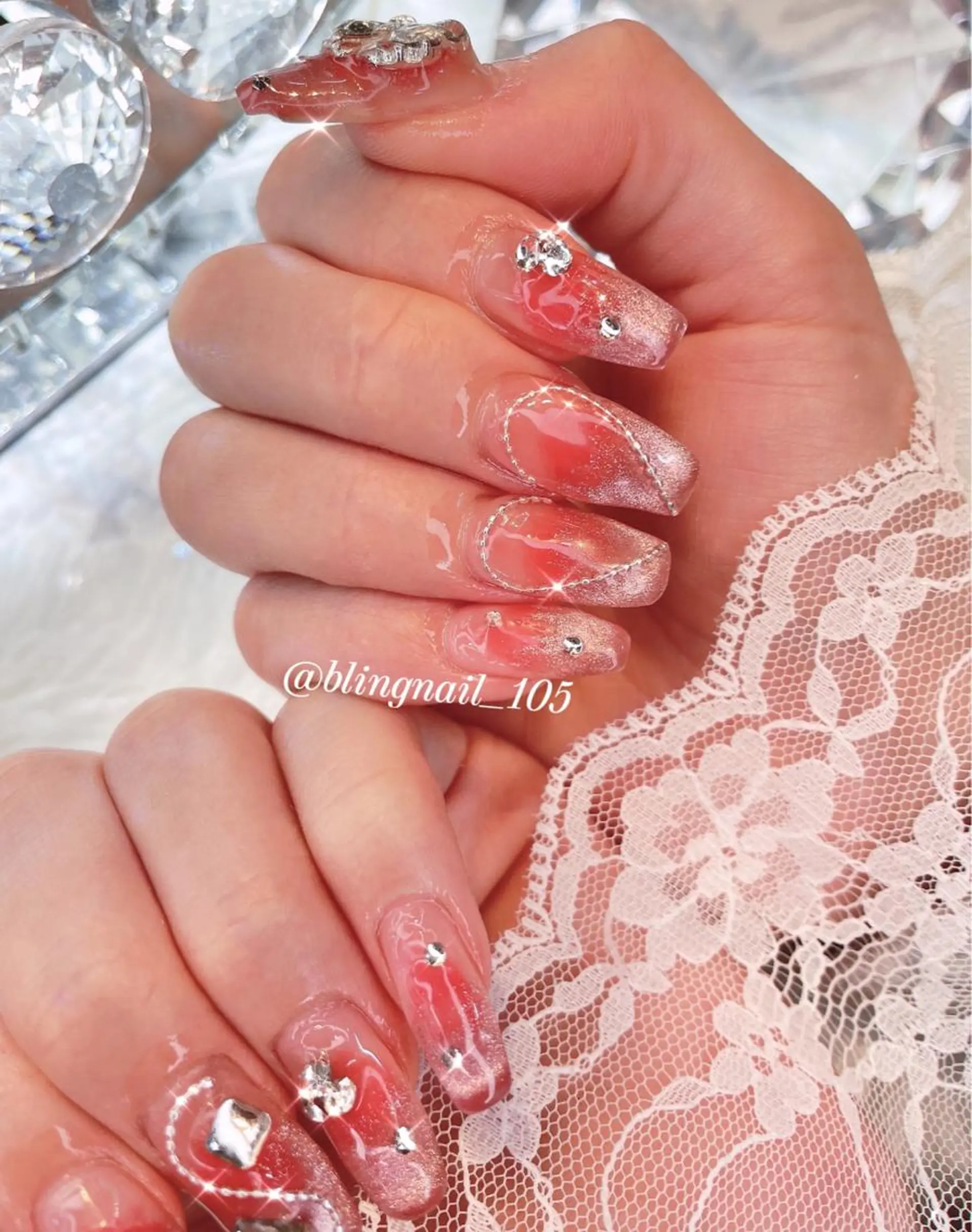 ネイル 23時まで❤︎韓国、 ワンホンネイルのネイルデザイン