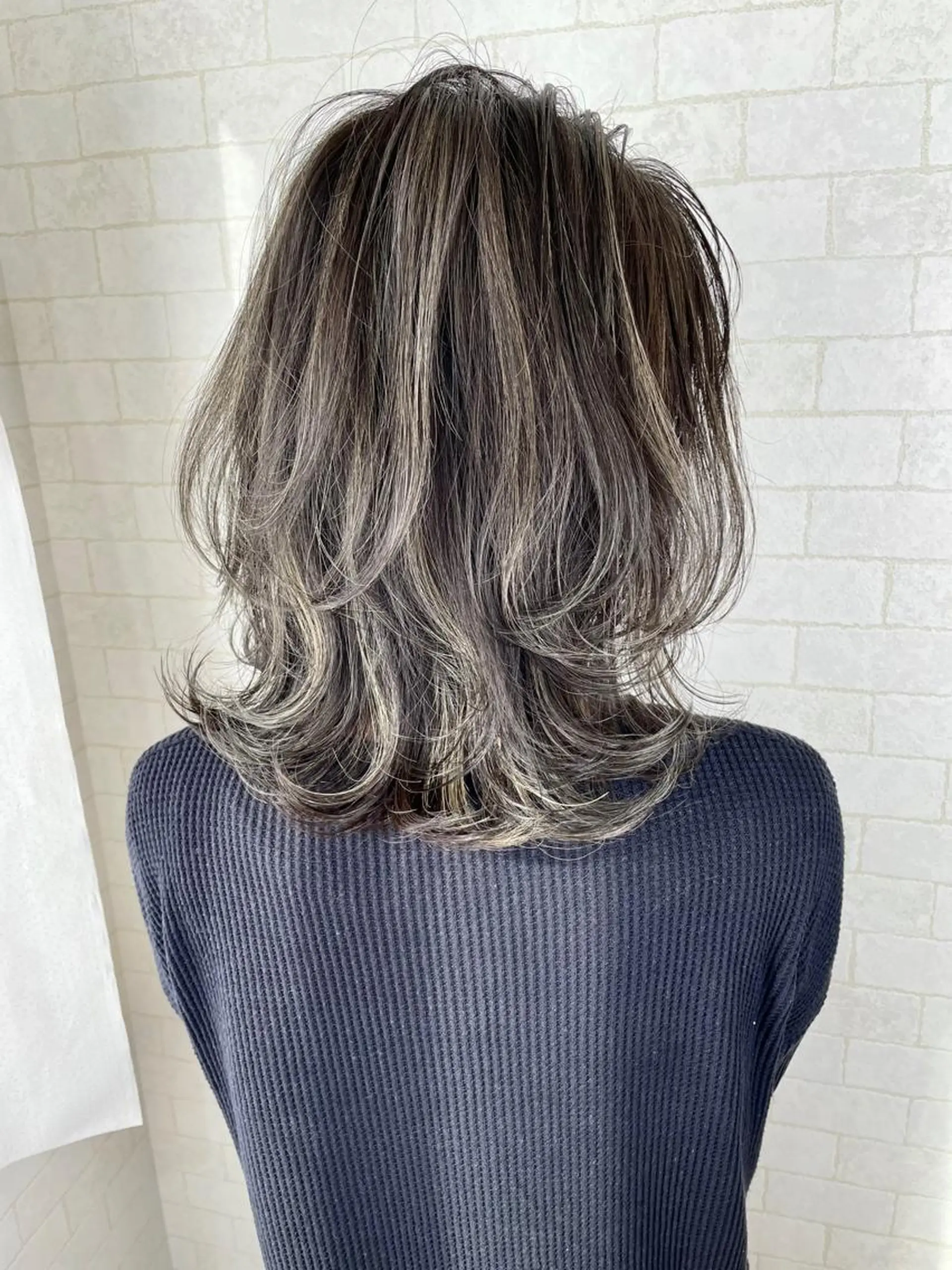 ミディアム カラー 神野 雅樹のヘアスタイル