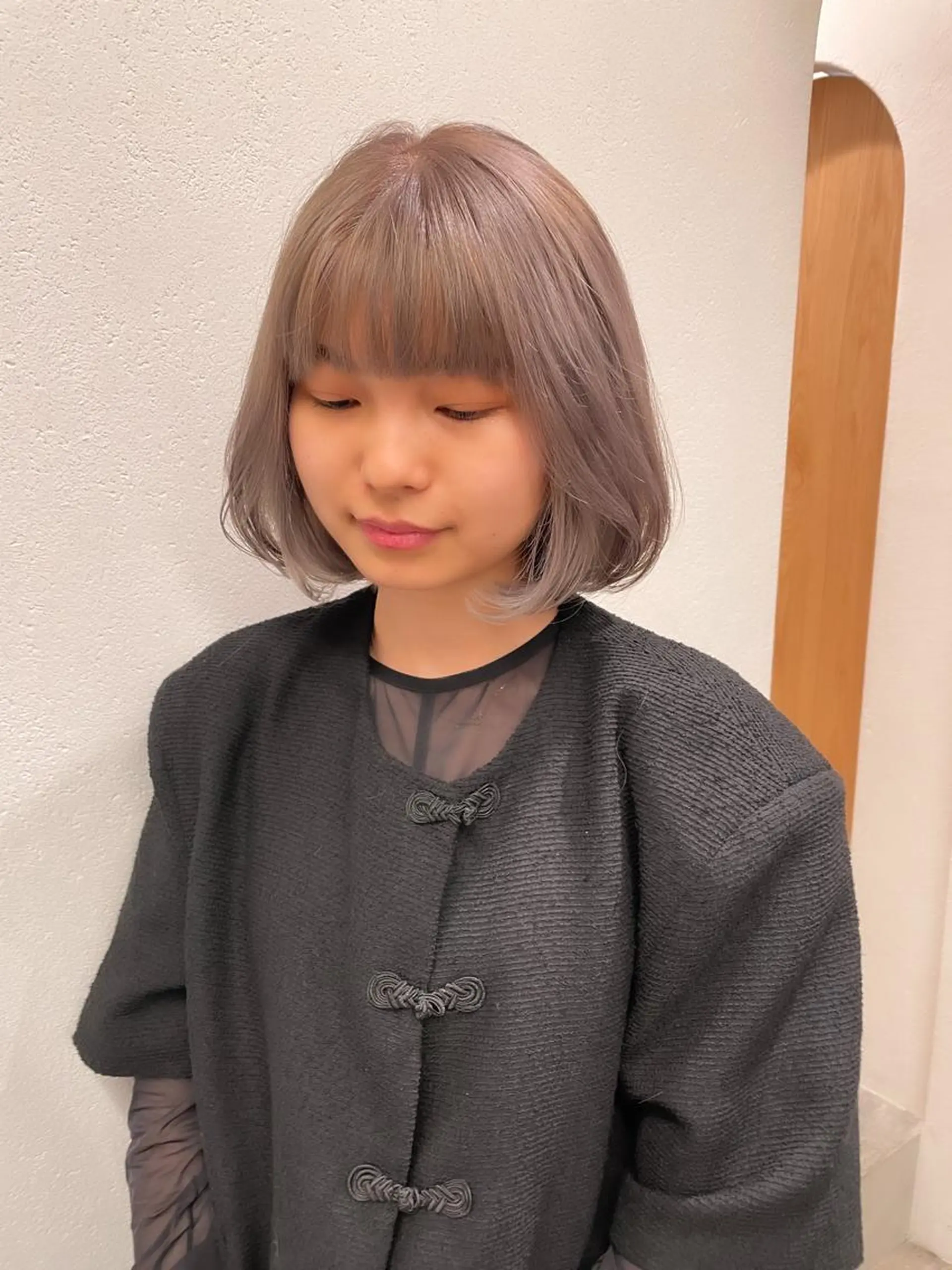 ショート カラー ヘアアレンジ ミニボブ/ブリーチ 🌈MISATOのヘアスタイル