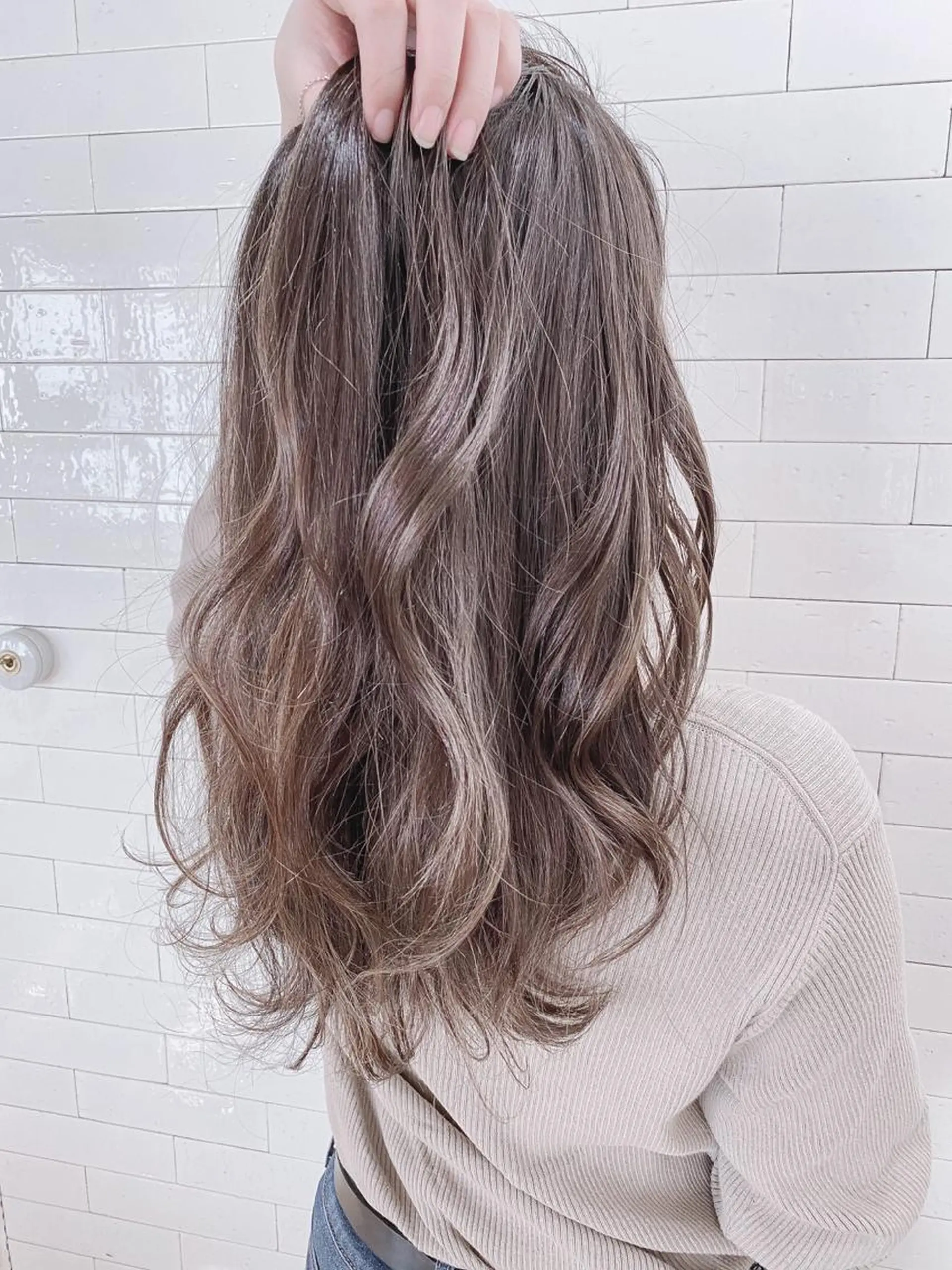 セミロング カラー パーマ ヘアアレンジ アッシュ バレイヤージュ ブリーチ ケアブリーチ 透明感カラー カット ヘアカラー トリートメント 竹内ケンゴ🇰🇷 EIGHT藤沢のヘアスタイル