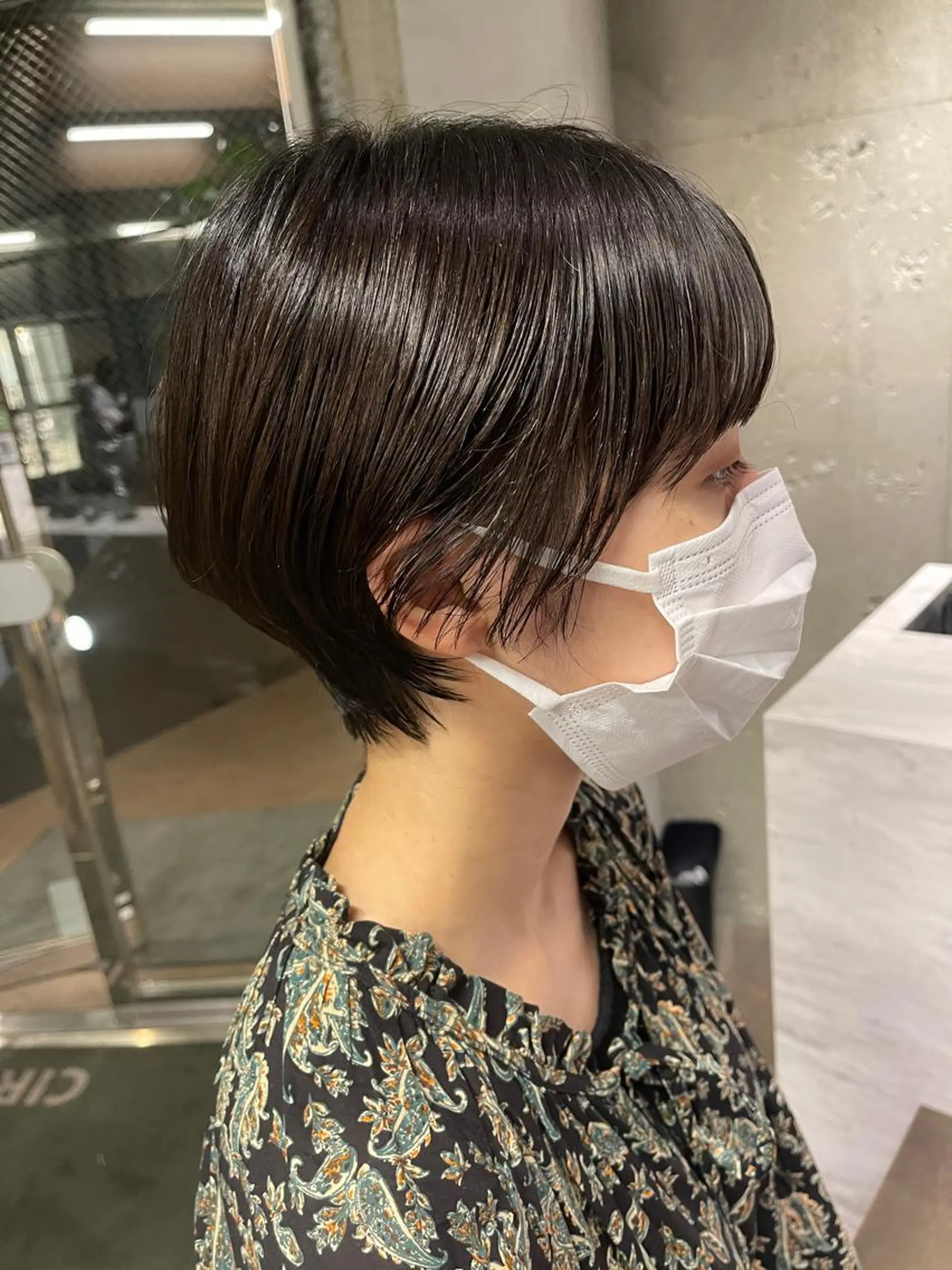 ショート レイヤー特化/小顔顔 周り/セノ/表参道のヘアスタイル