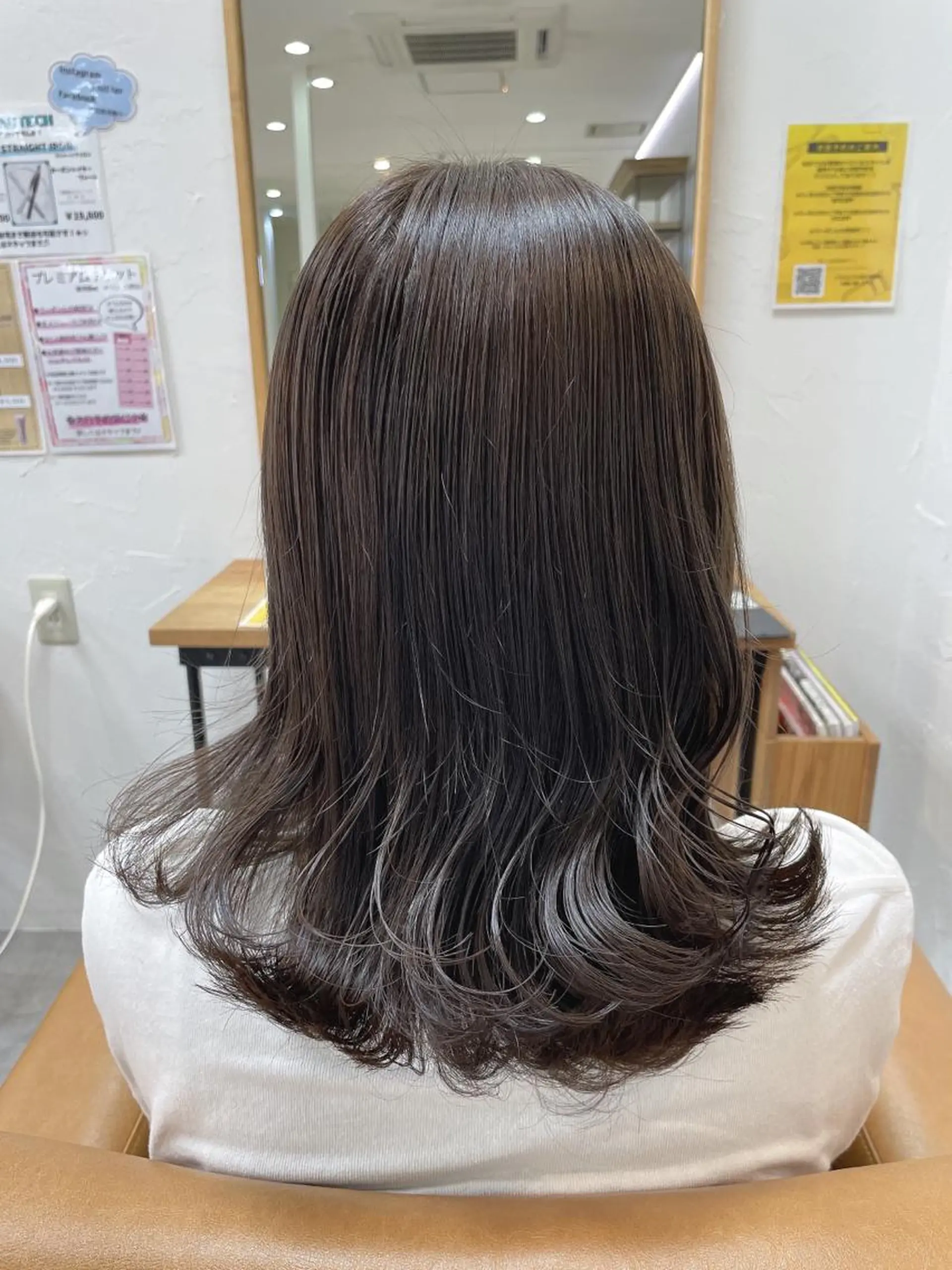 ミディアム カラー ヘアアレンジ キッズ ミント ヘアカラー トリートメント ヘアセット 髪質改善カラー🦋 田村のヘアスタイル
