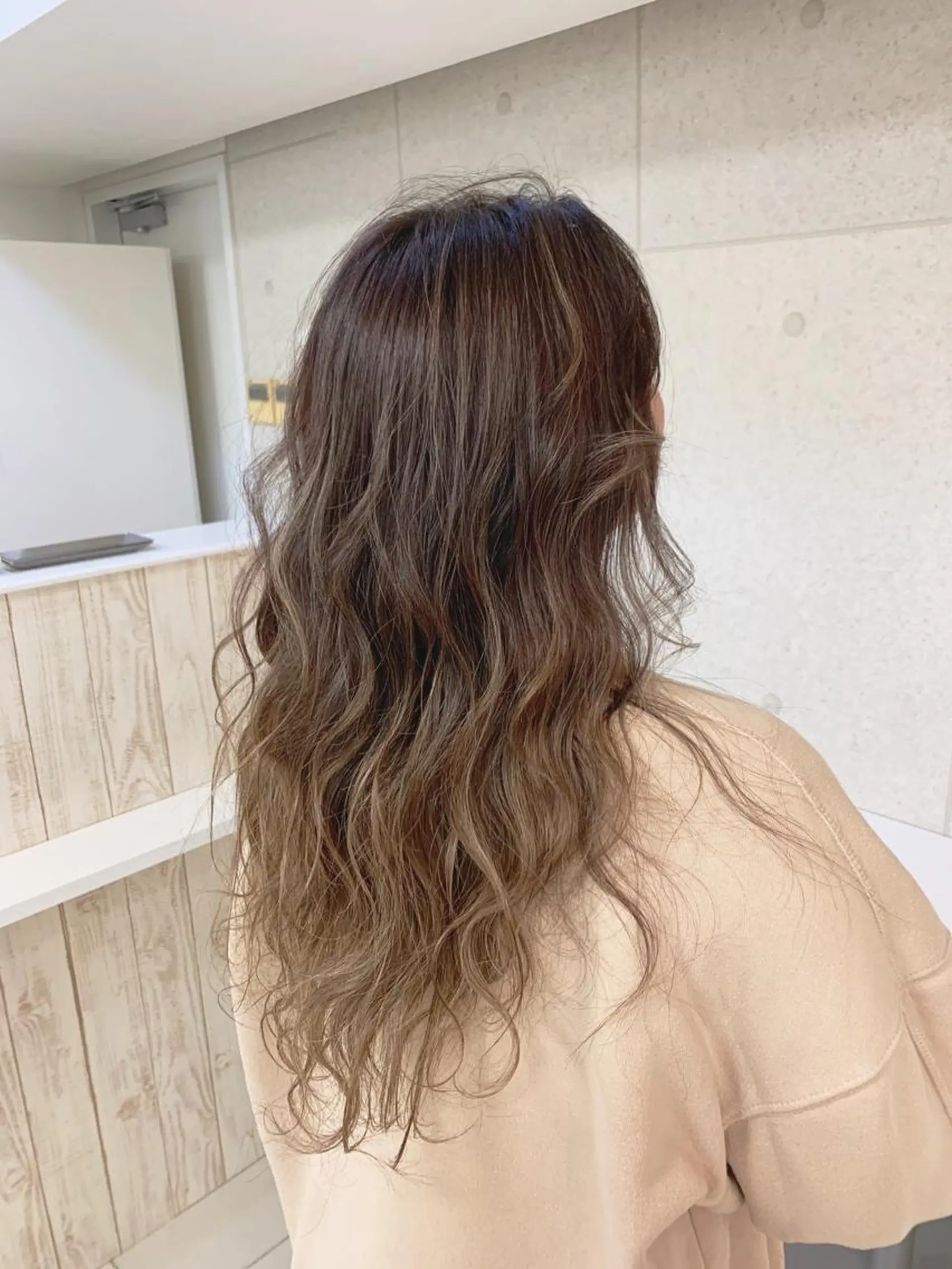 ロング カラー お悩み解決✨ ASAMIのヘアスタイル