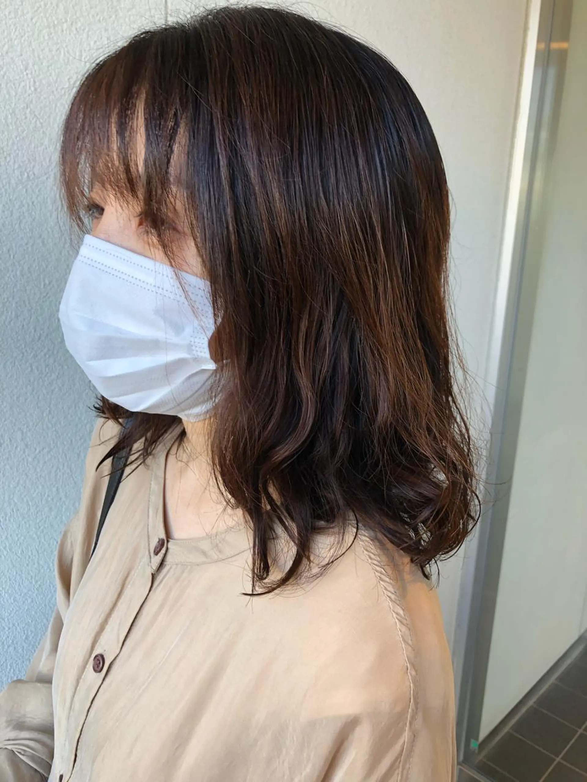 セミロング パーマ 中本 日葵梨のヘアスタイル