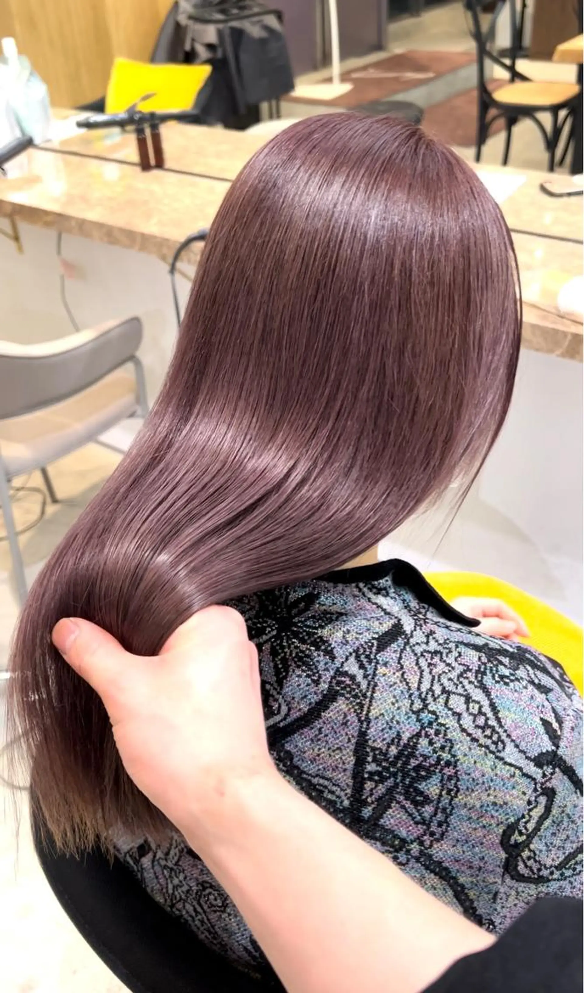 セミロング カラー 【限定価格✨ ✂️】岩田真宏のヘアスタイル