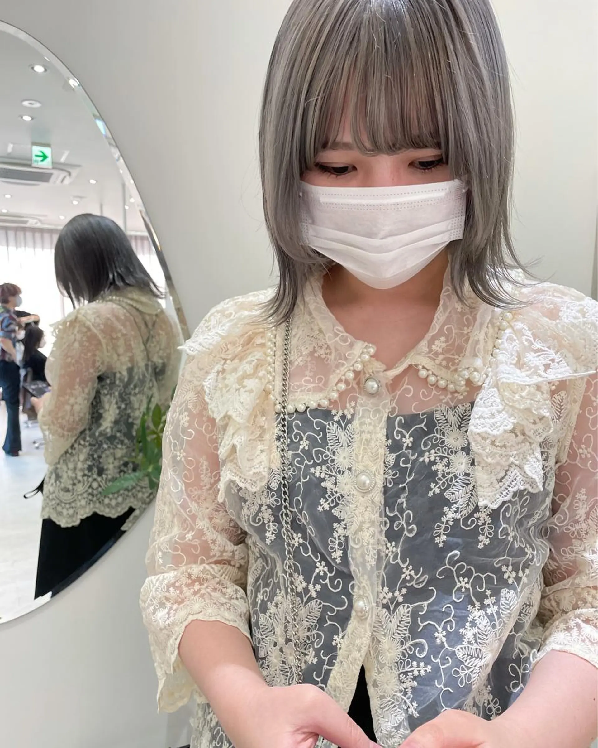 ショート カラー シルバー 顔まわりレイヤー 顔周りカット レイヤーカット ヘアカラー トリートメント レイヤー/ボブ/ 顔周り/yukinaのヘアスタイル