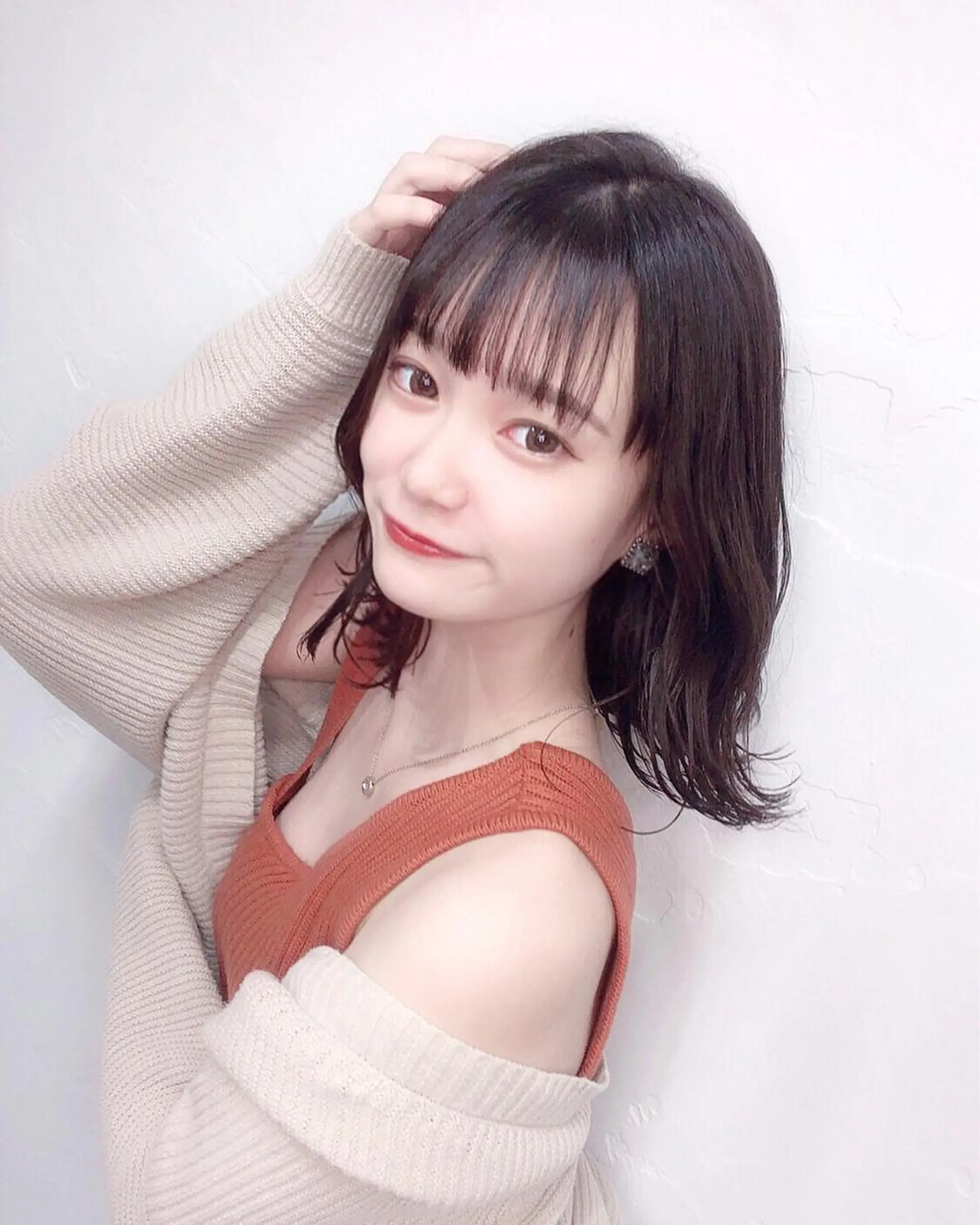 ミディアム 外ハネヘア カット 黒染め落とし メンズミディアムのヘアスタイル