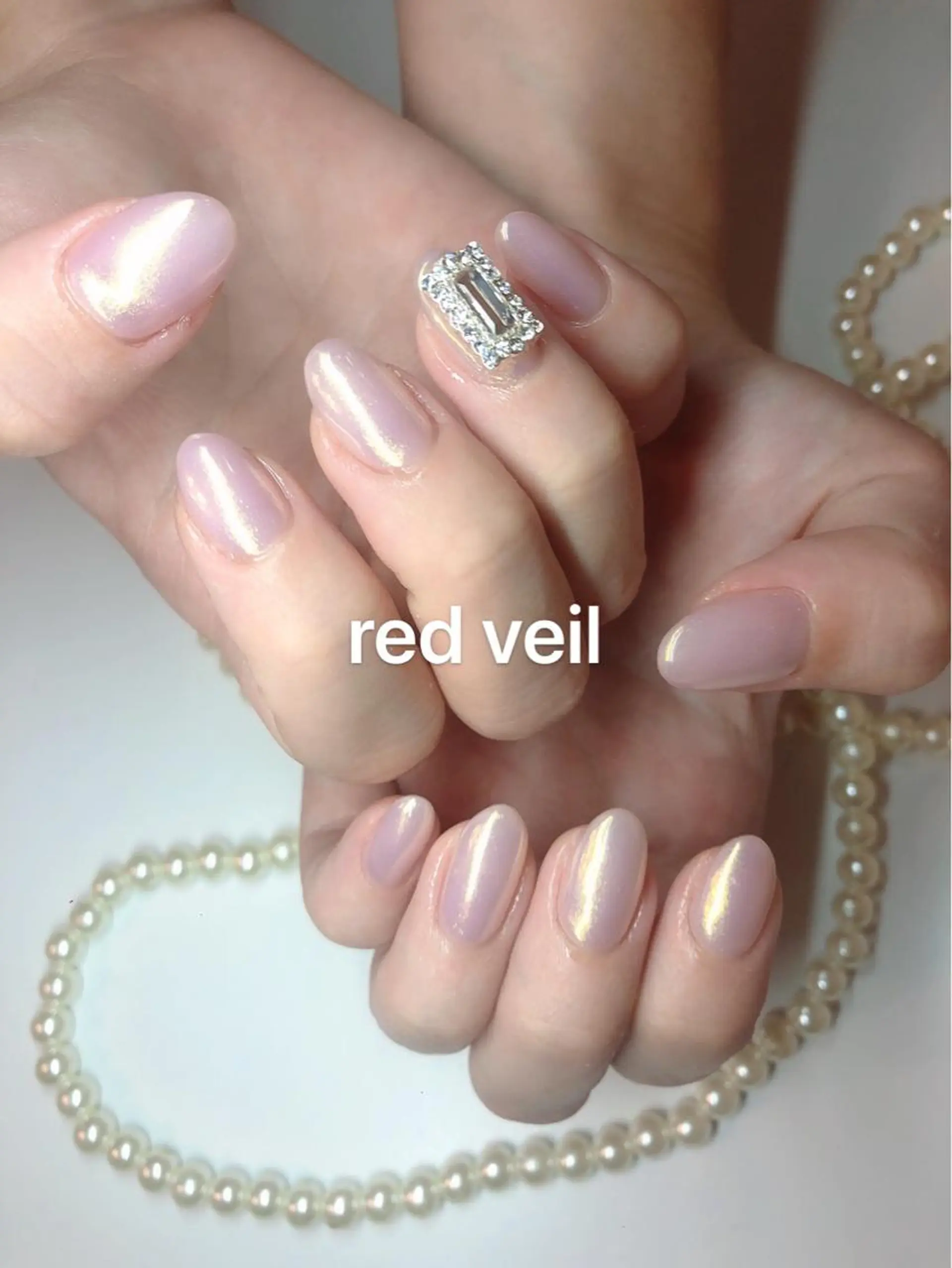 ミディアム ネイル ミラーネイル ハンドネイル 長さ出し専門 nynaのネイルデザイン