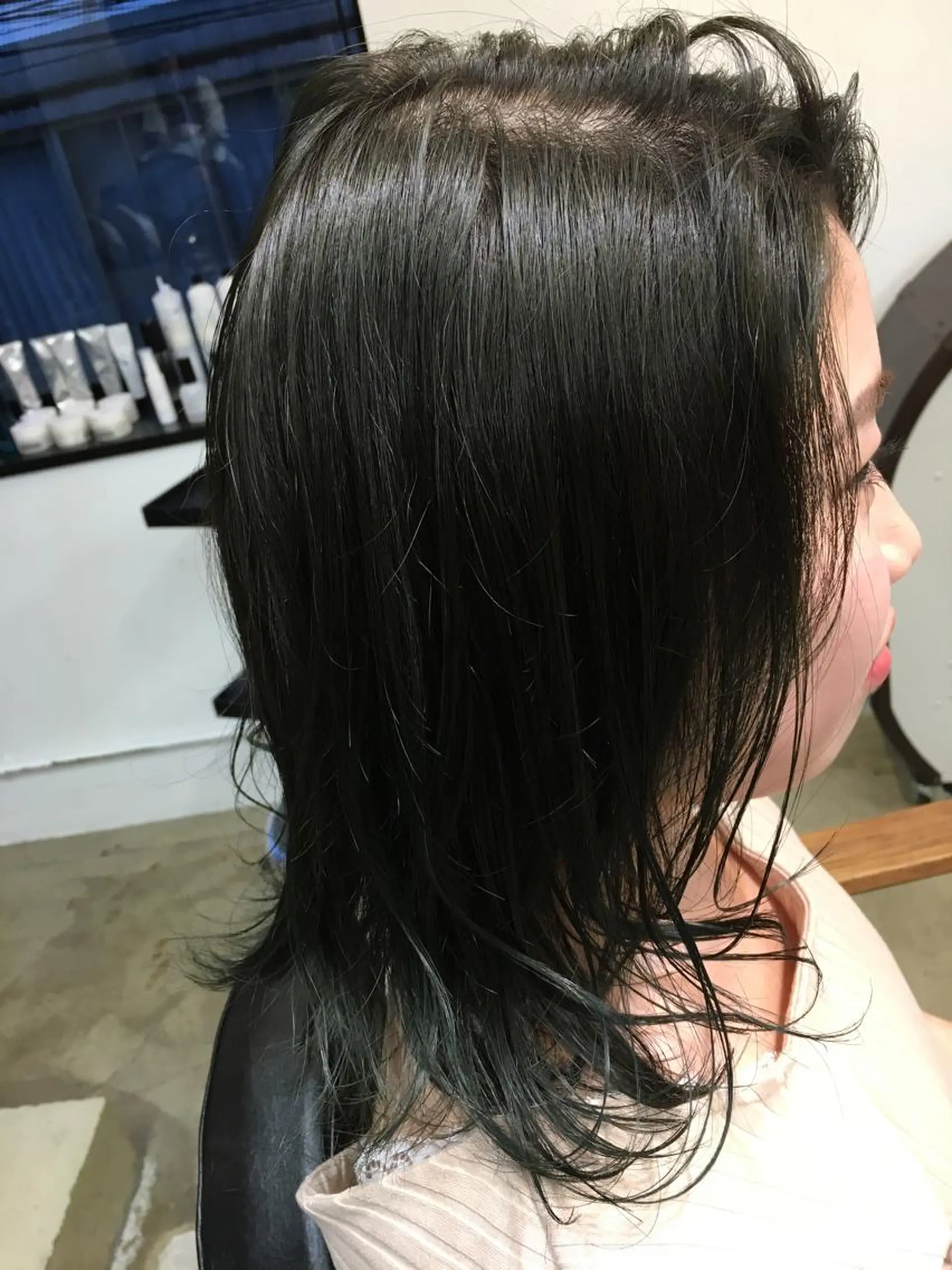 セミロング カラー メンズ眉毛ITSUK Iメンズ専門　新宿の眉毛・アイブロウイメージ