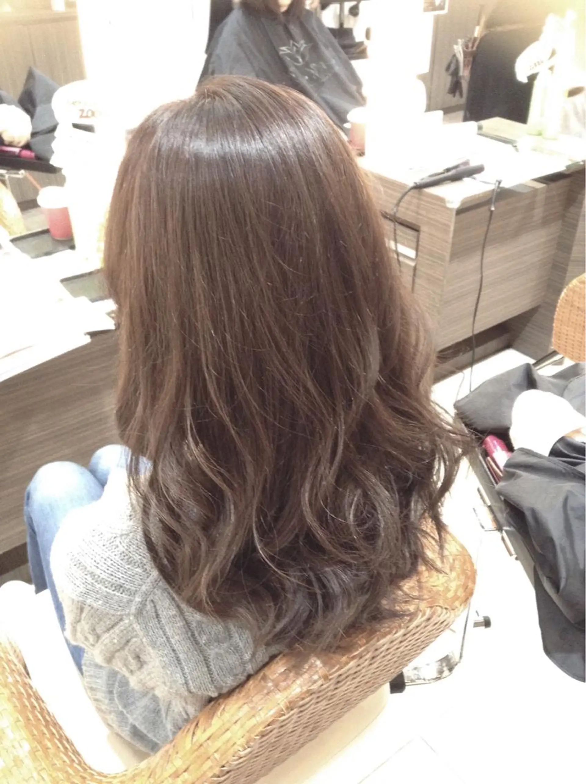 セミロング ブリーチなしダブル/ レイヤーカット 小棹のヘアスタイル