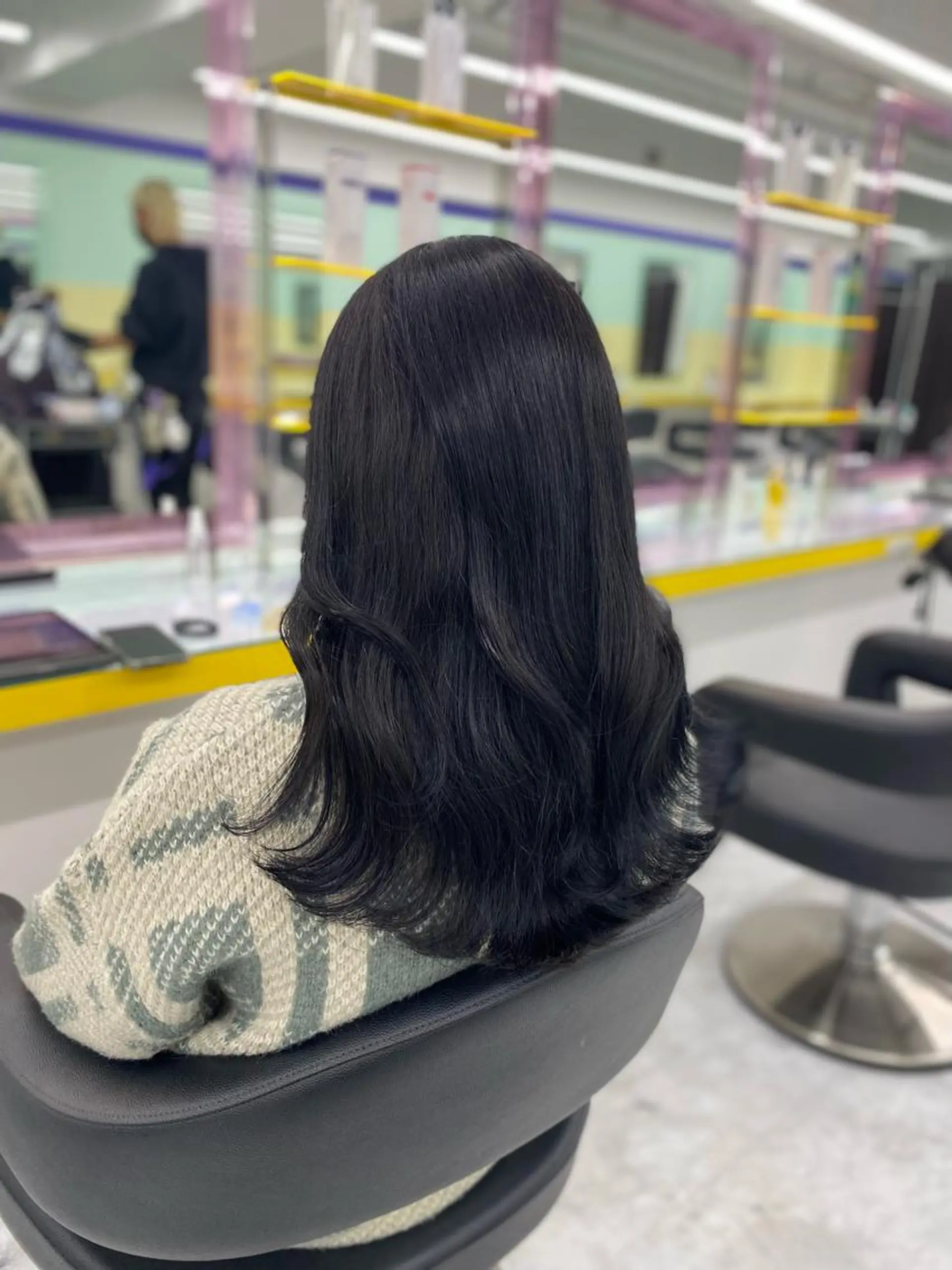 ロング カラー パーマ ヘアアレンジ メンズ キッズ ネイル マツエク・マツパ アイブロウ 黒髪 ブルーカラー ブルーブラック ブルー ヘアカラー Lumo所属・💖横浜ブリーチなし 💖MIHOのヘアスタイル