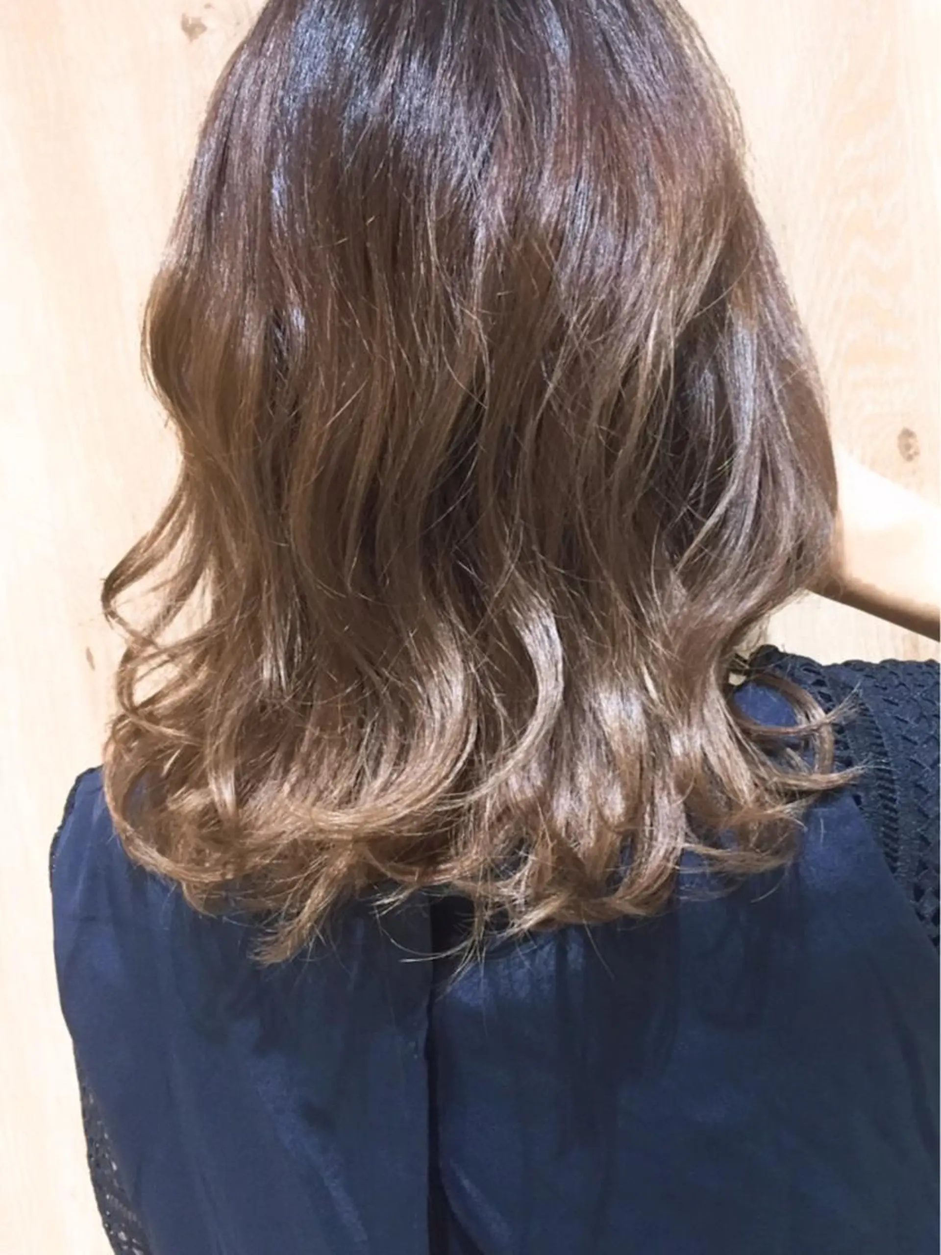 カラー グラデーションカラー 中林 由佳のヘアスタイル