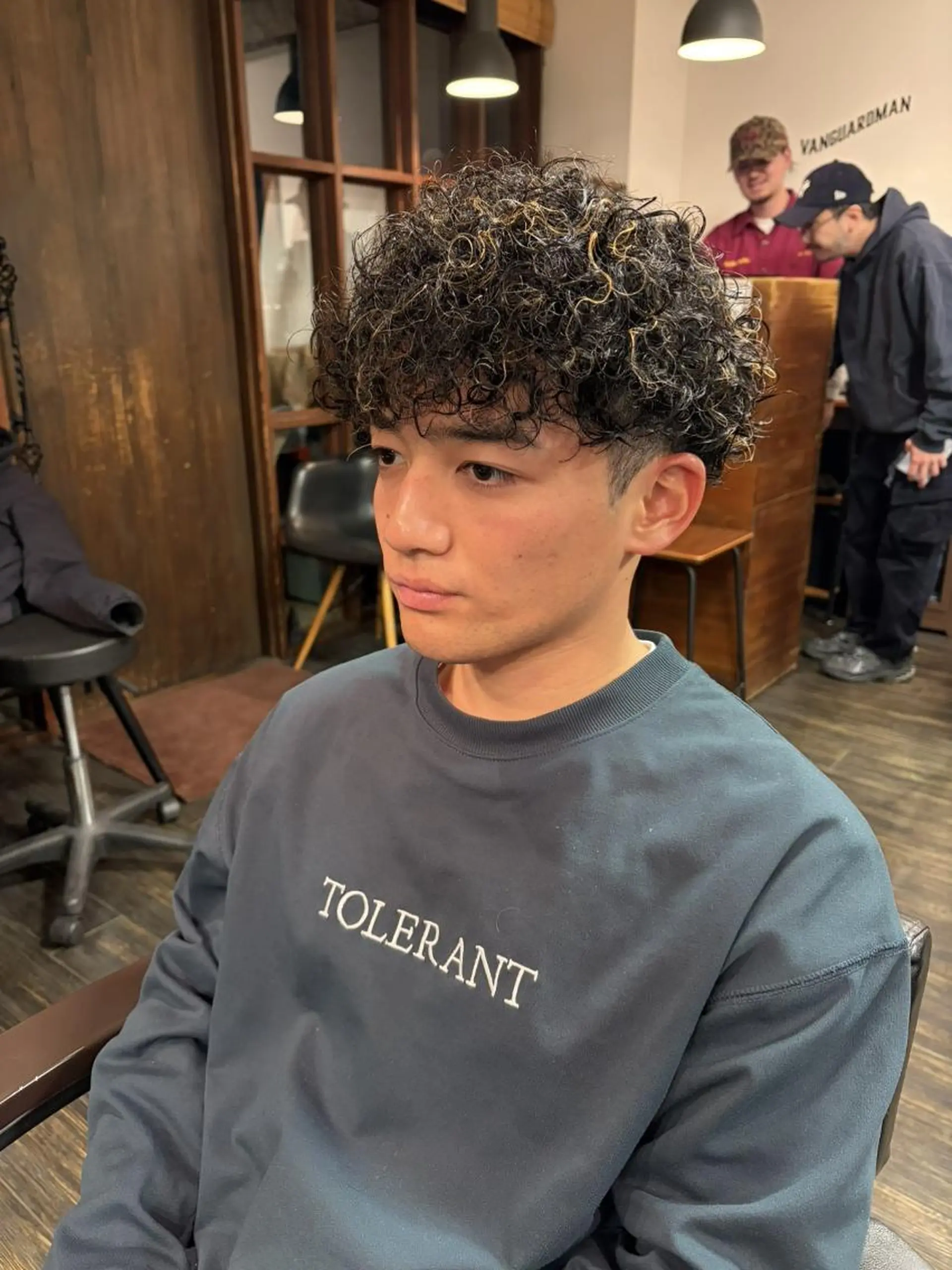 ミディアム パーマ ミディアムパーマ プードルパーマ カット パーマ ヘッドスパ 早稲田/メンズ専門 /フェード/葛西裕季のヘアスタイル