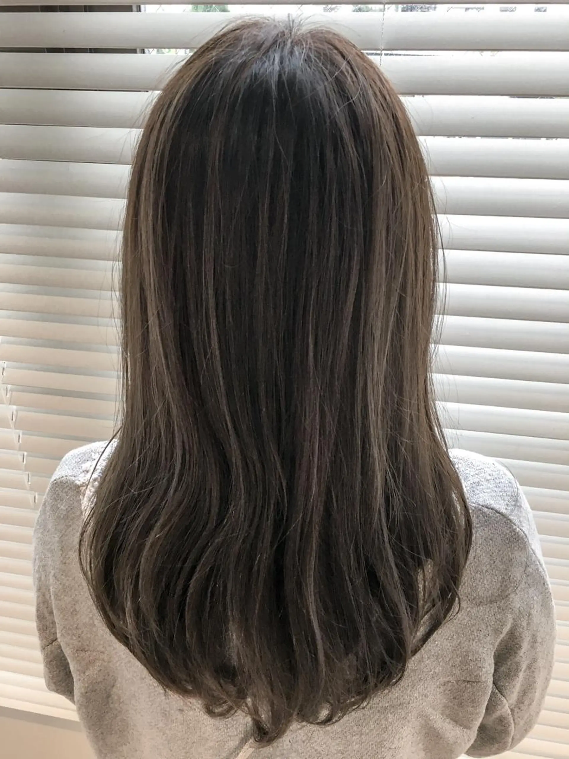 セミロング ハイライト ヘアカラー トリートメント 竹内ケンゴ🇰🇷 EIGHT藤沢のヘアスタイル