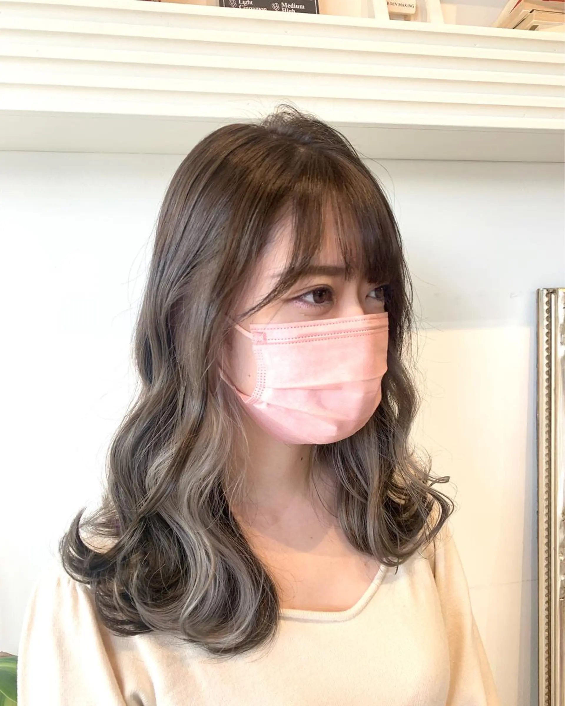 セミロング カラー ヘアアレンジ ベージュカラー グレージュ モカベージュ シルバー シルバーグレージュ ヘアカラー トリートメント ヘアセット 大宮/山口 竣也のヘアスタイル