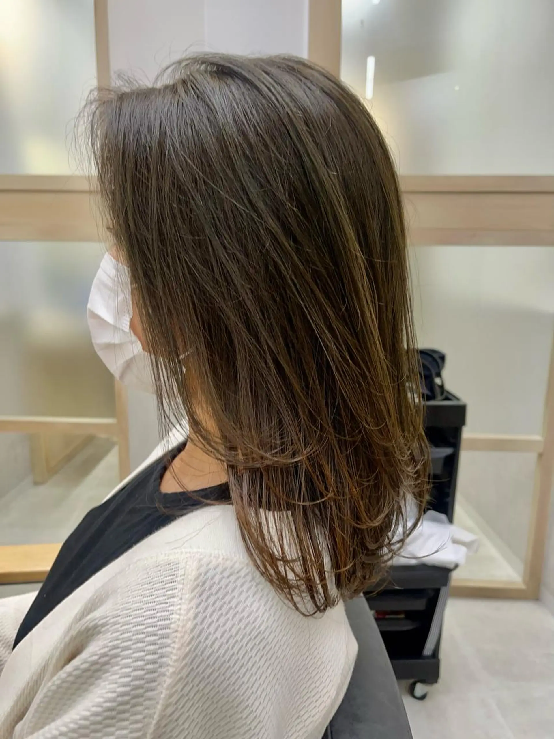 セミロング カラー カット ヘアカラー トリートメント 天野 涼のヘアスタイル