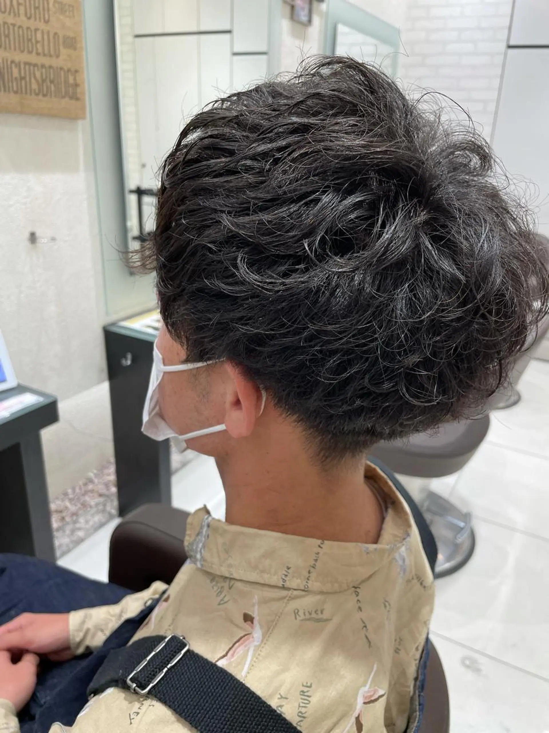 パーマ メンズ EARTH 山﨑龍馬のヘアスタイル