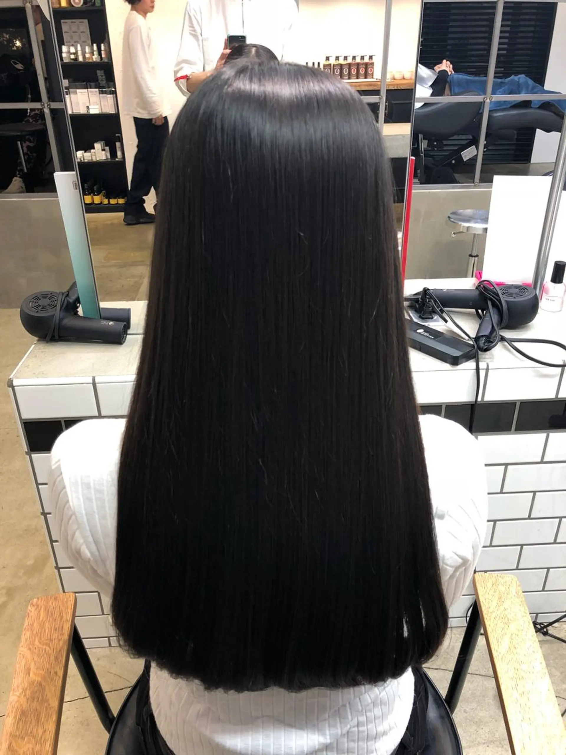 ロング カラー メンズ眉毛ITSUK Iメンズ専門　新宿の眉毛・アイブロウイメージ