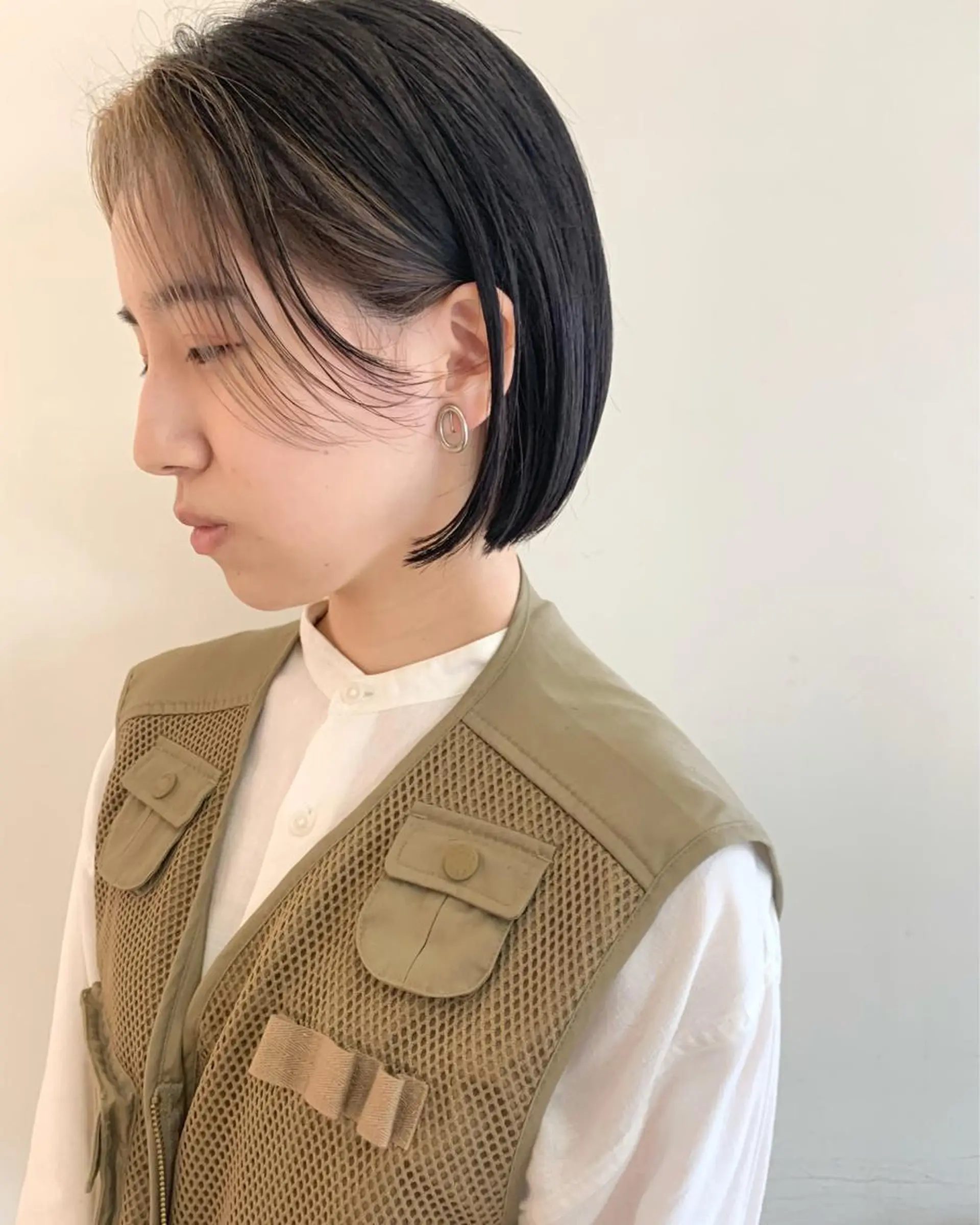 ショート カラー 顔周りカット iLi所属・iLi 《イリ》のヘアスタイル