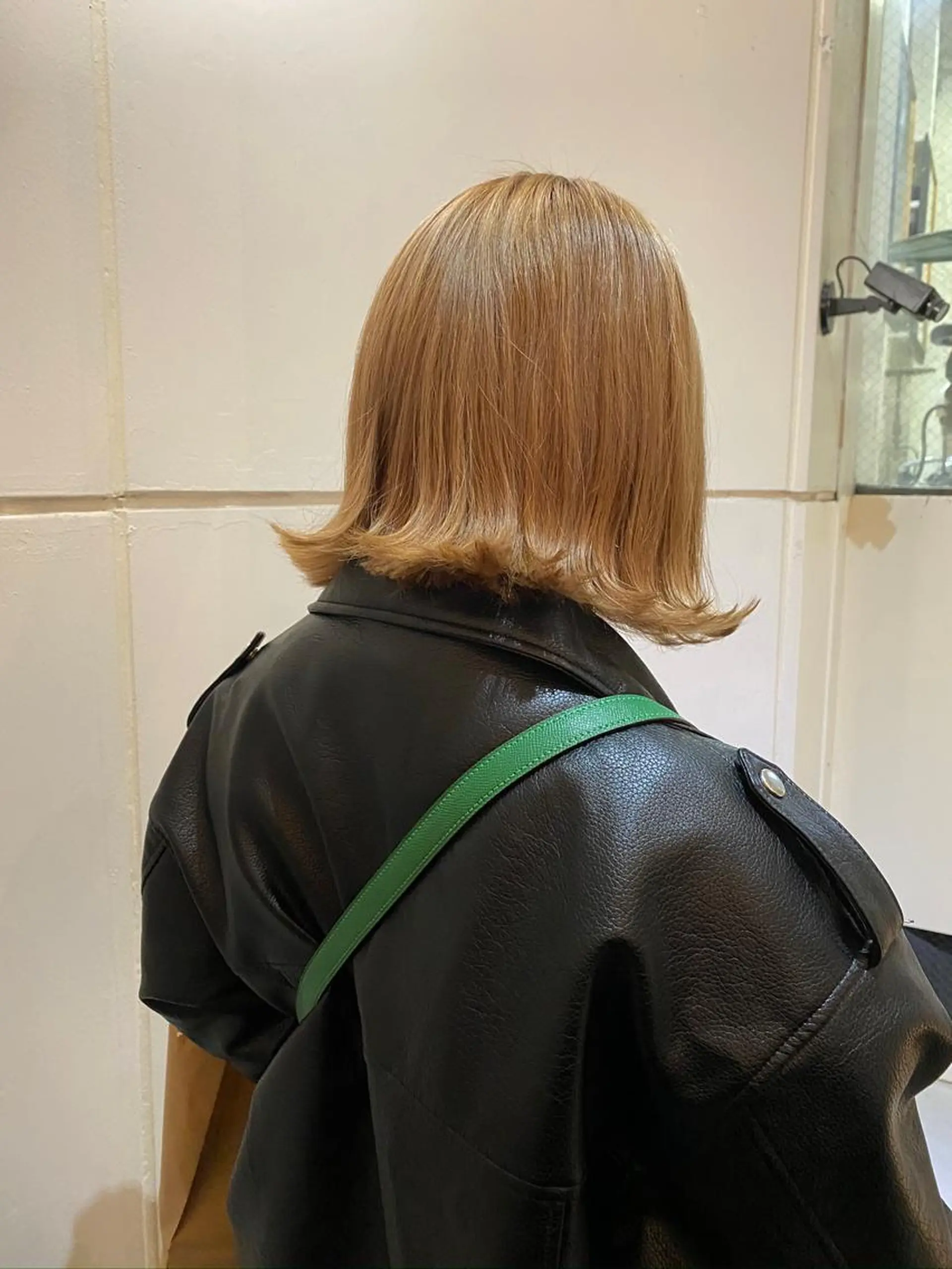 カラー ヘアカラー トリートメント HAIR BASE ZAWAWA所属・レイヤー/ブリーチ｜ 特殊パーマ/赤澤のヘアスタイル