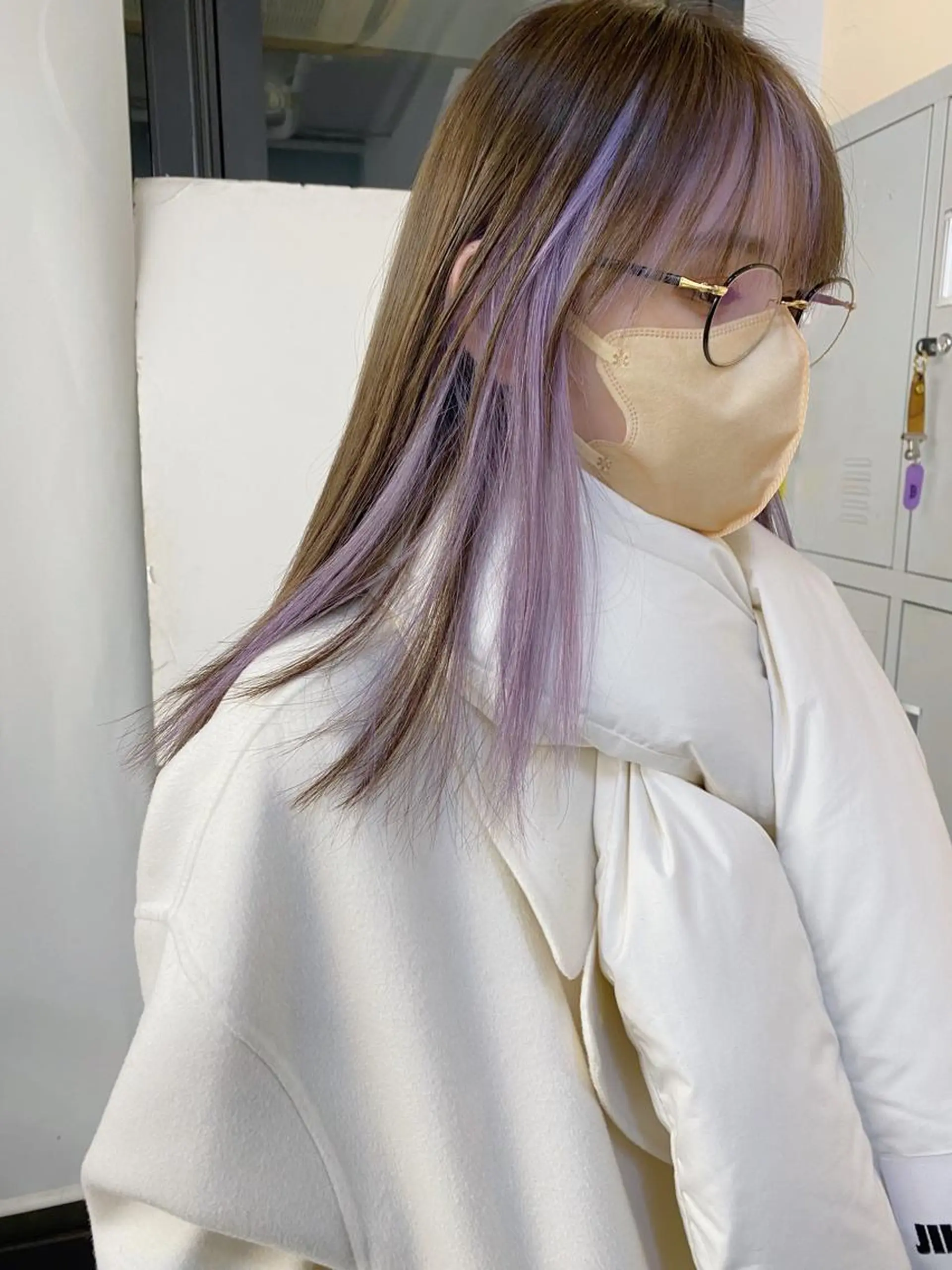 セミロング カラー ヘアアレンジ ミストバング  フェイスフレーミング ラベンダーカラー ヘアカラー トリートメント flamme Annaのヘアスタイル