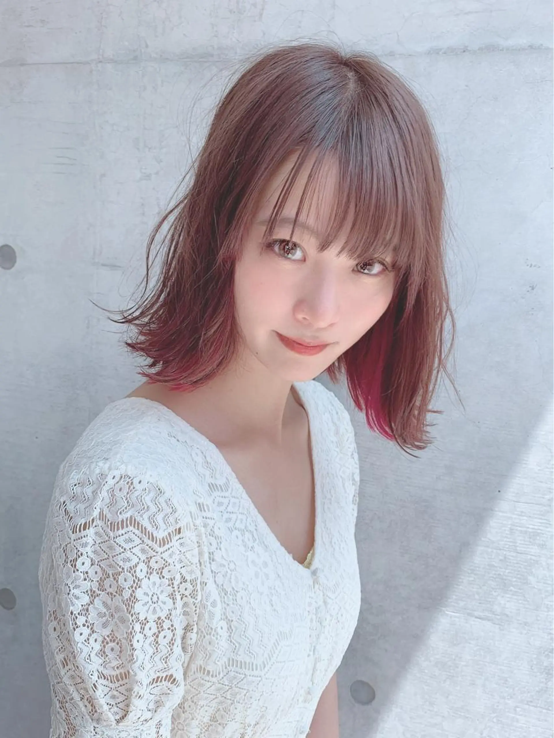 ミディアム カラー ヘアアレンジ 黒髪 ブリーチ ダブルカラー 【公式】amble luxe池袋東口🩷のヘアスタイル